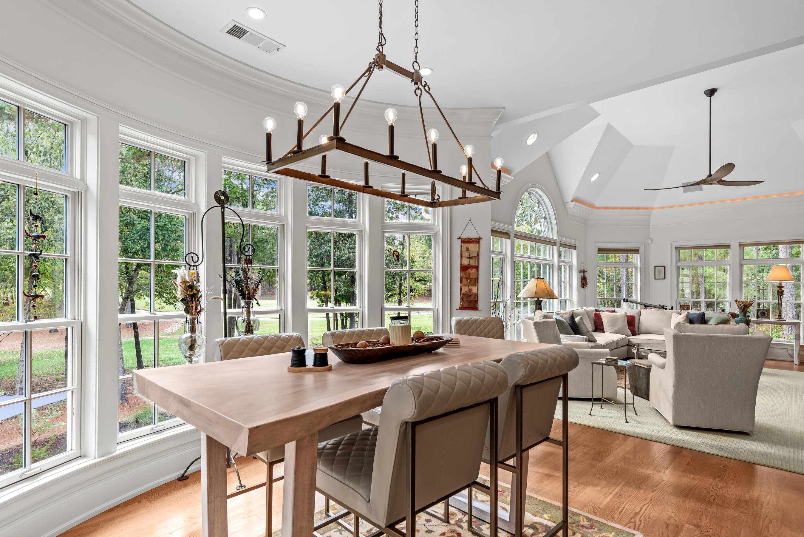 1090 HENRYS HILL image 19