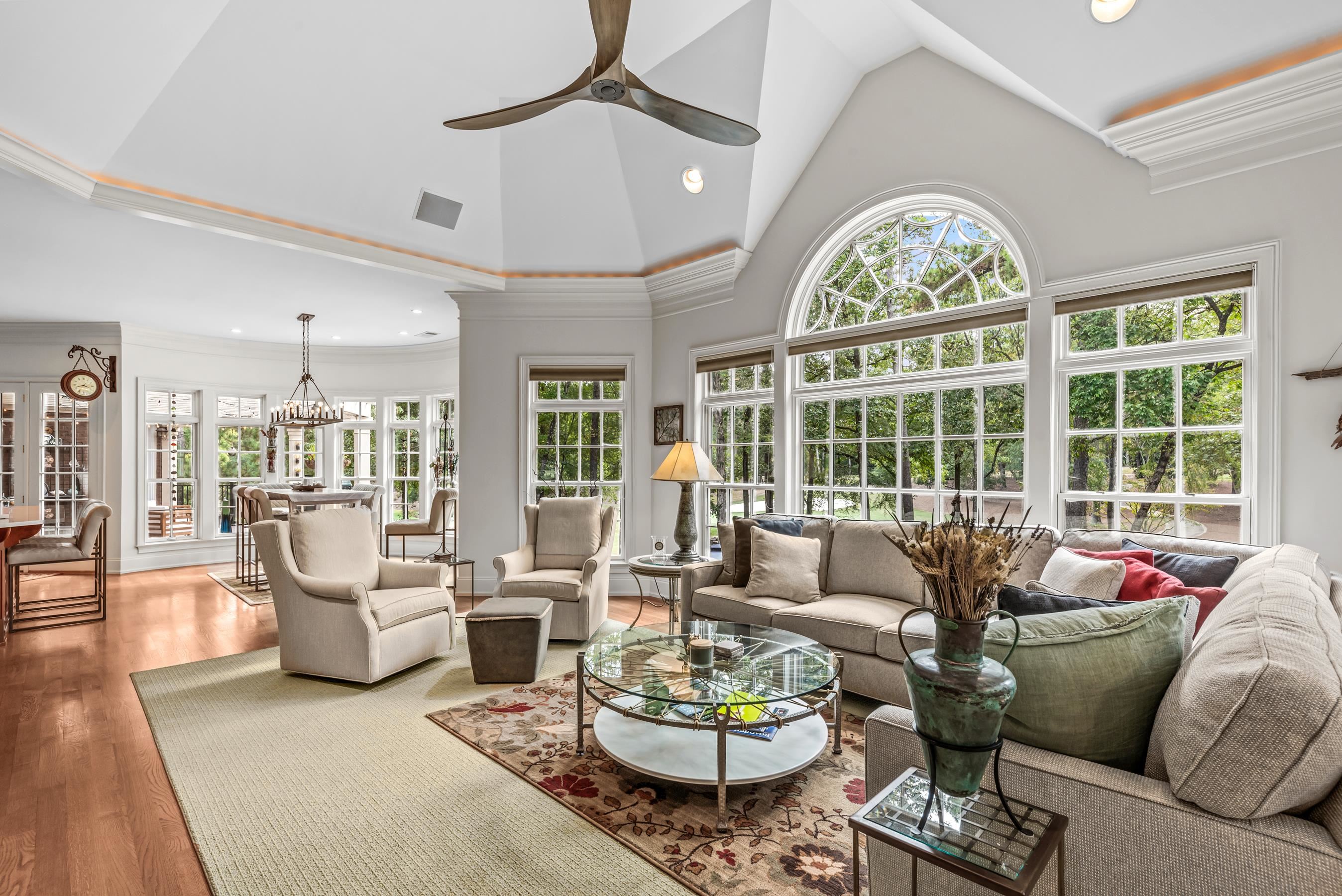 1090 HENRYS HILL image 26