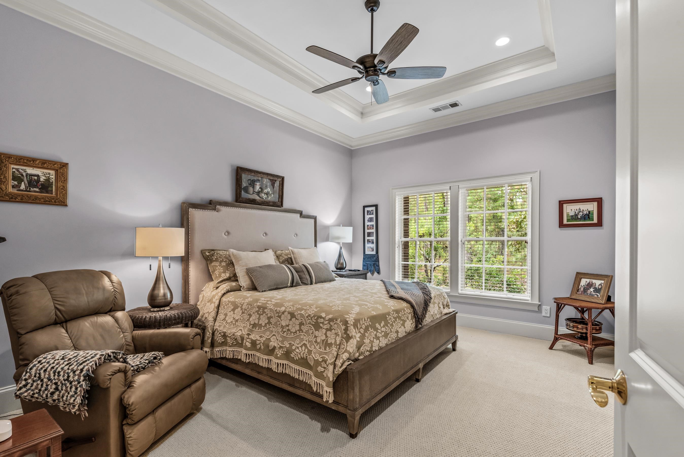 1090 HENRYS HILL image 34