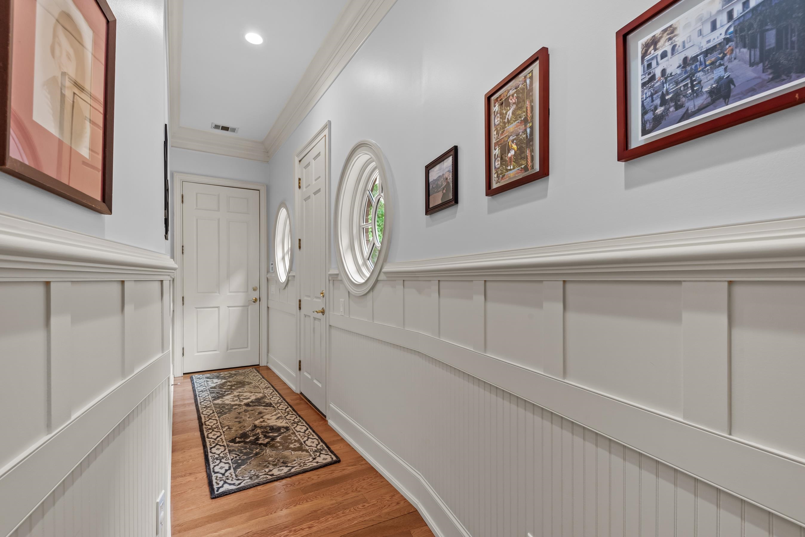 1090 HENRYS HILL image 39