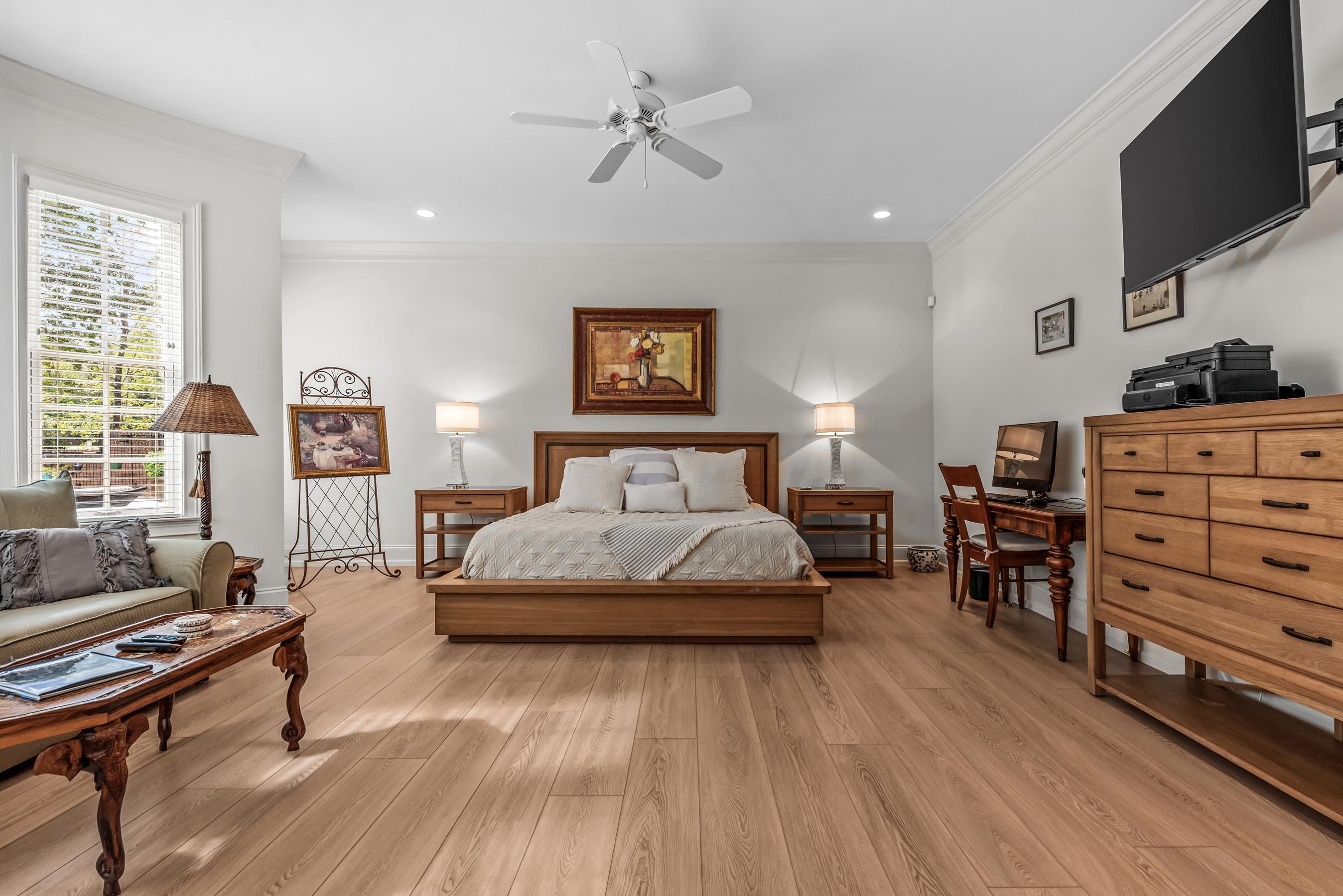 1090 HENRYS HILL image 51