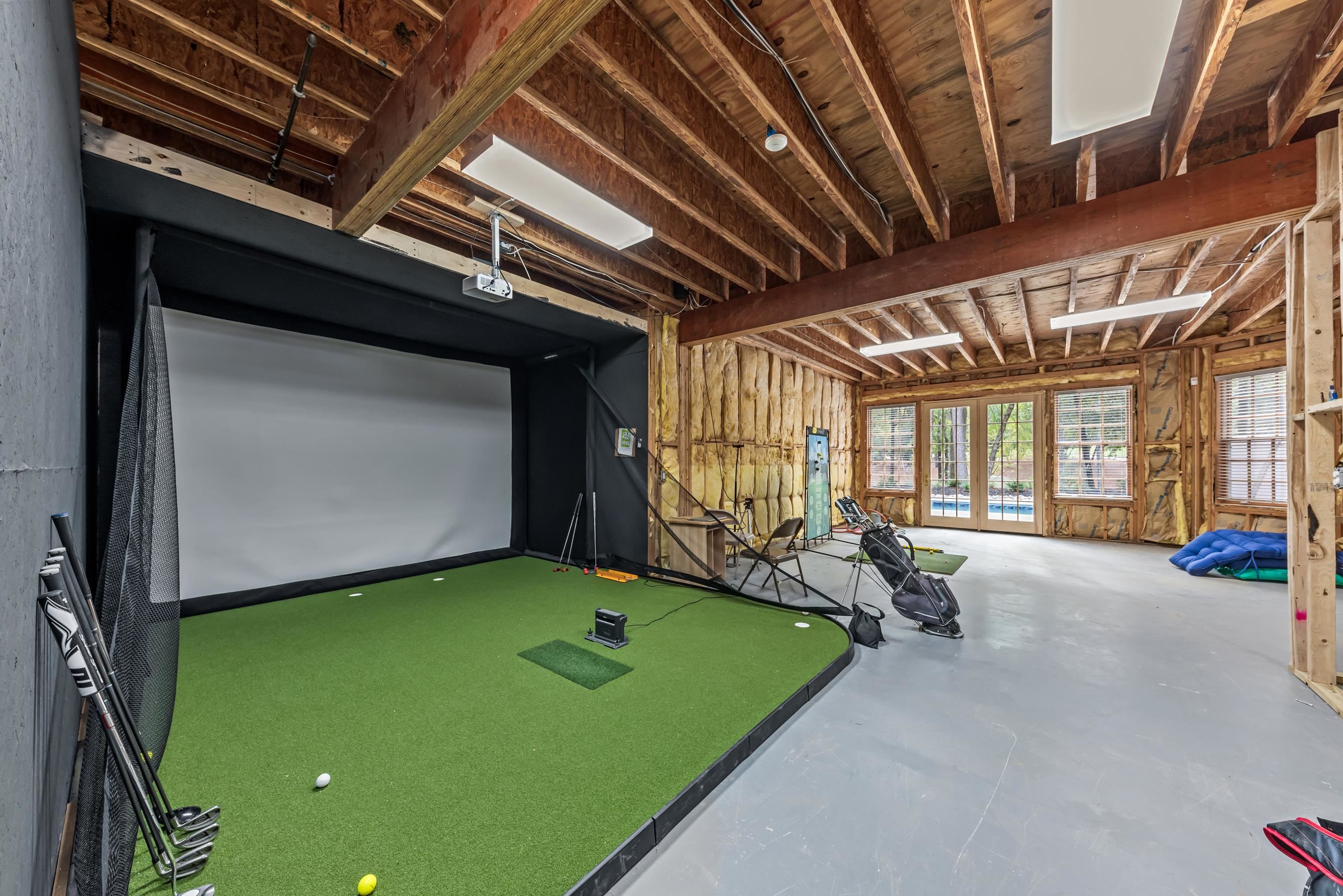 1090 HENRYS HILL image 54