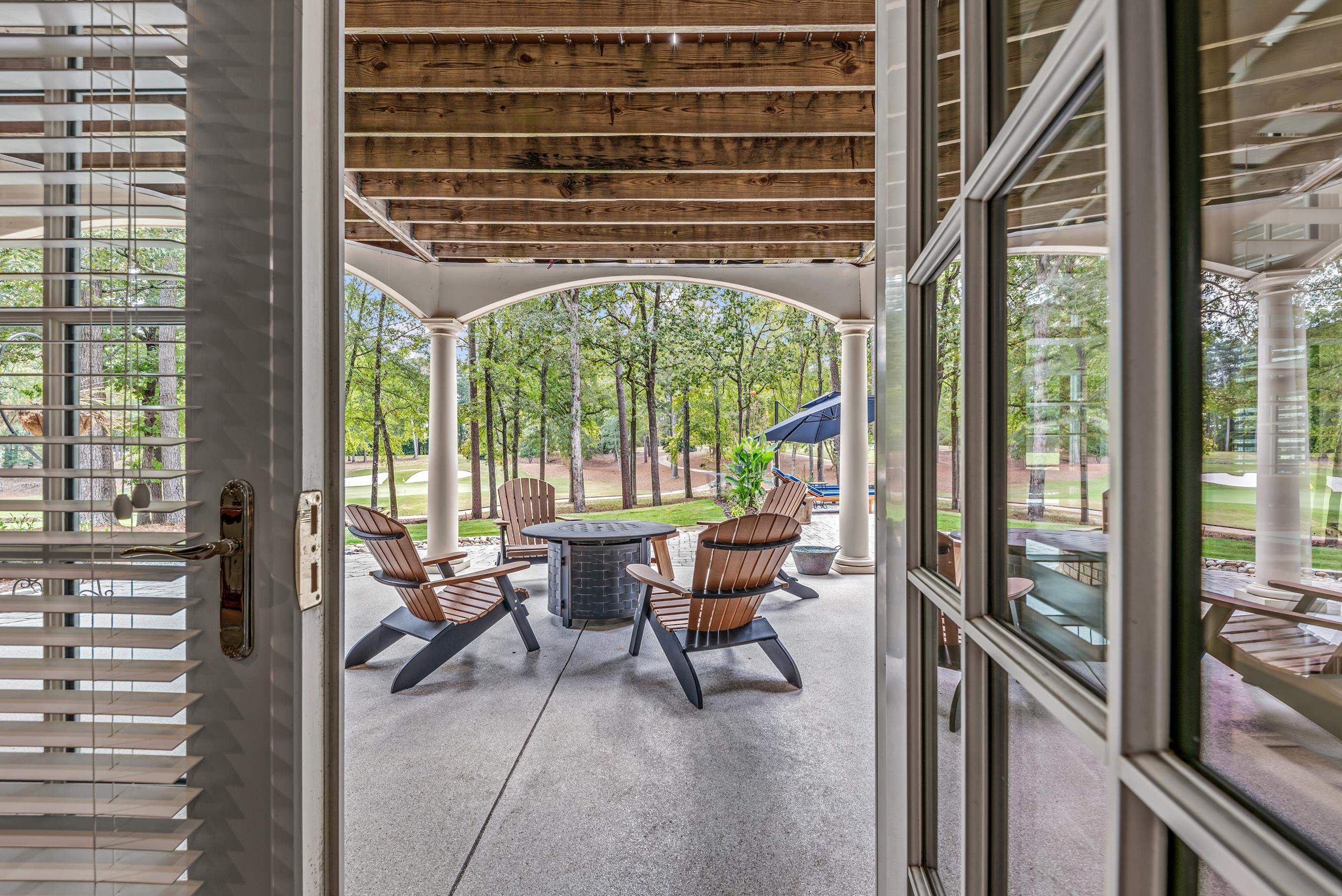 1090 HENRYS HILL image 58