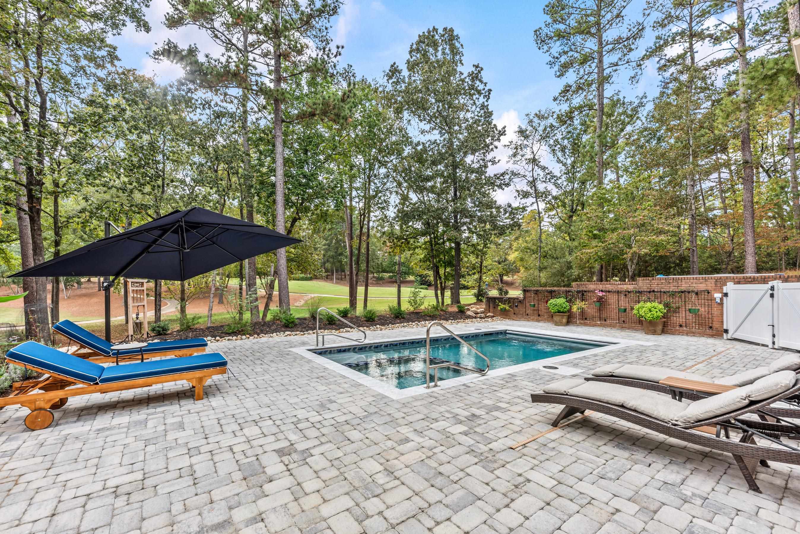 1090 HENRYS HILL image 61