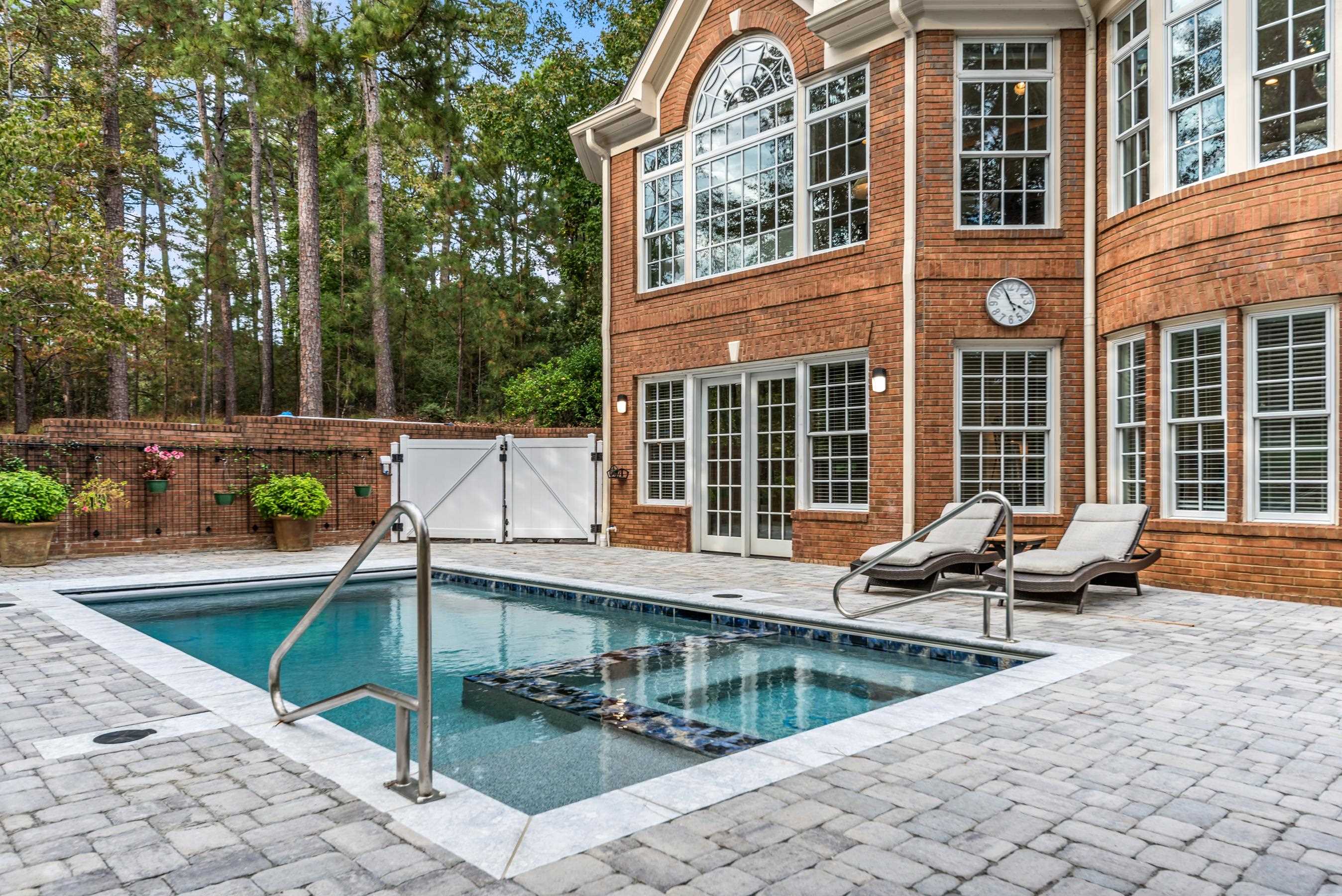 1090 HENRYS HILL image 62