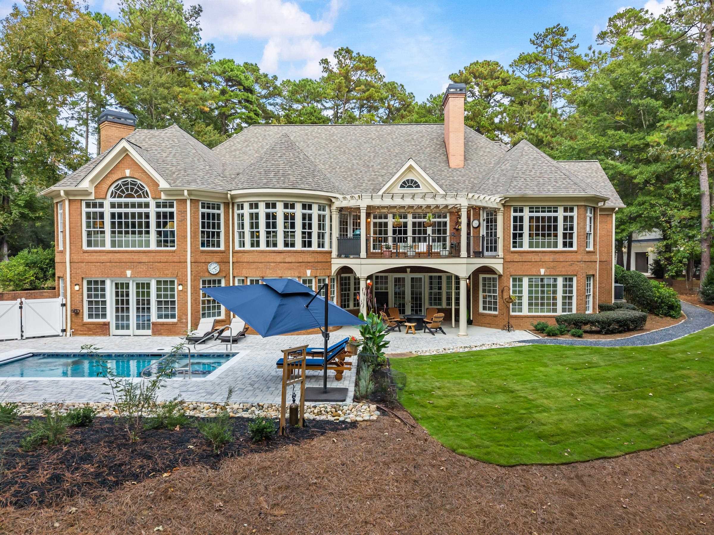 1090 HENRYS HILL image 66