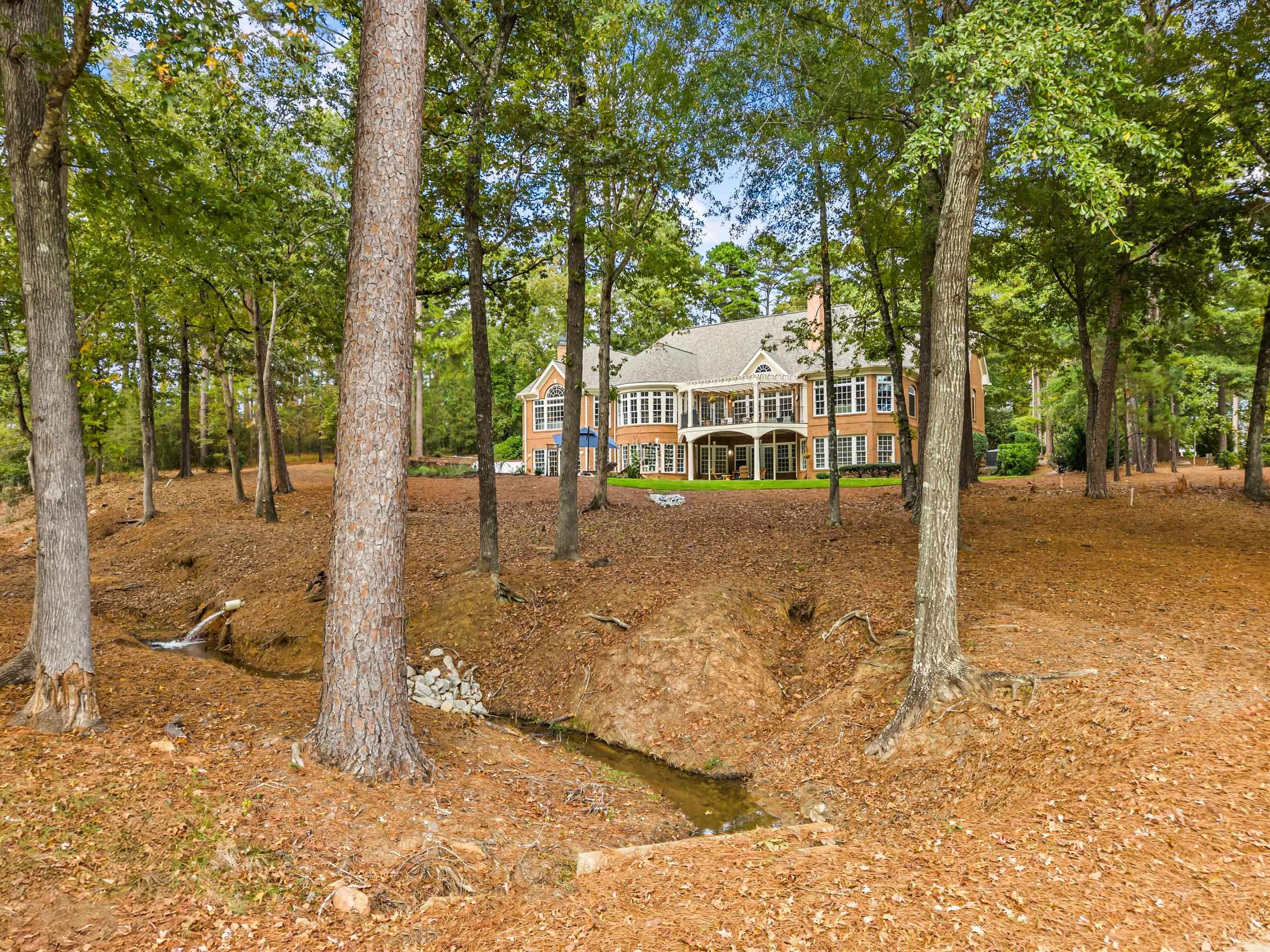 1090 HENRYS HILL image 69
