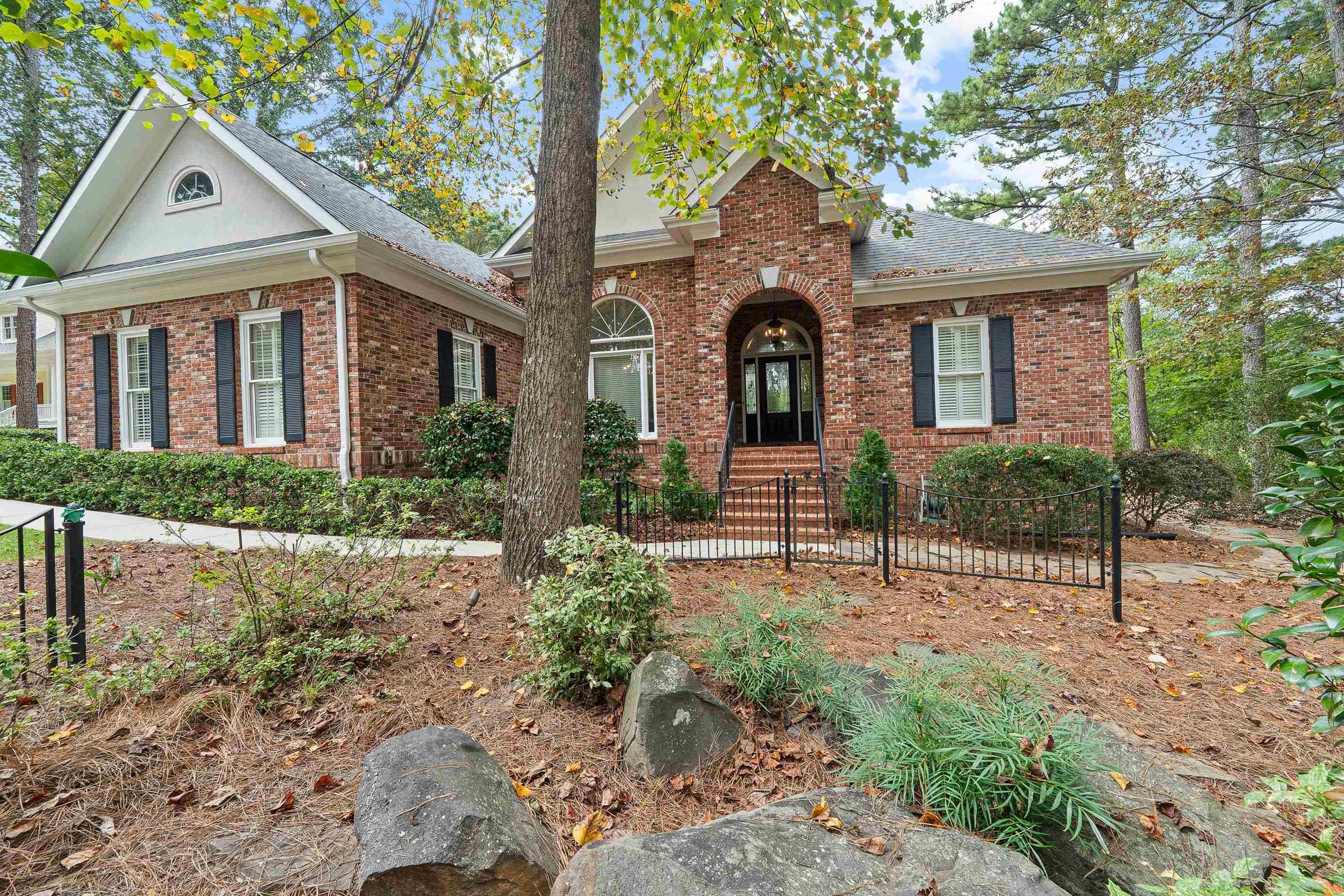 176 HOPETON LANE image 12