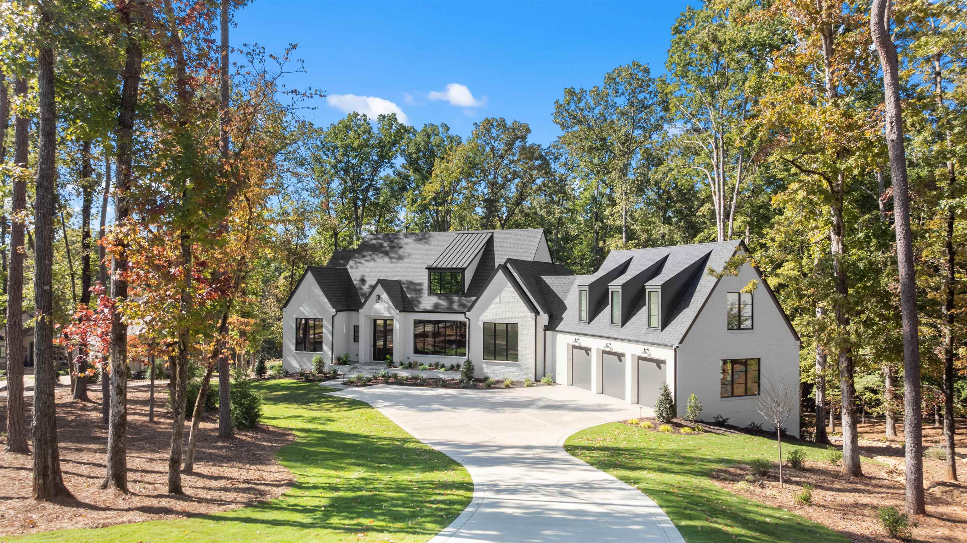 1091 HIGH BLUFF LANE image 2