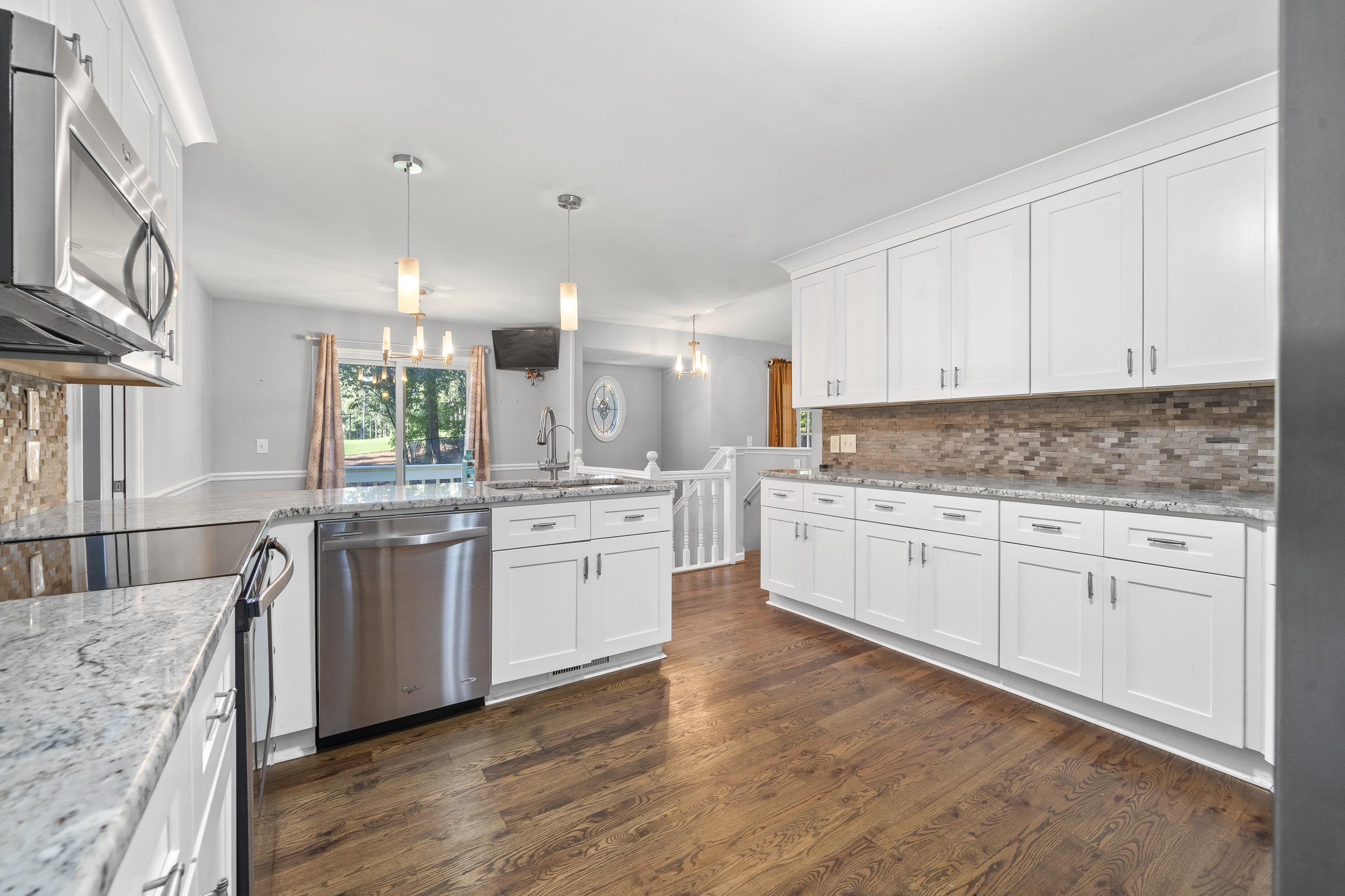 1011 ANCHOR BAY CIRCLE image 23