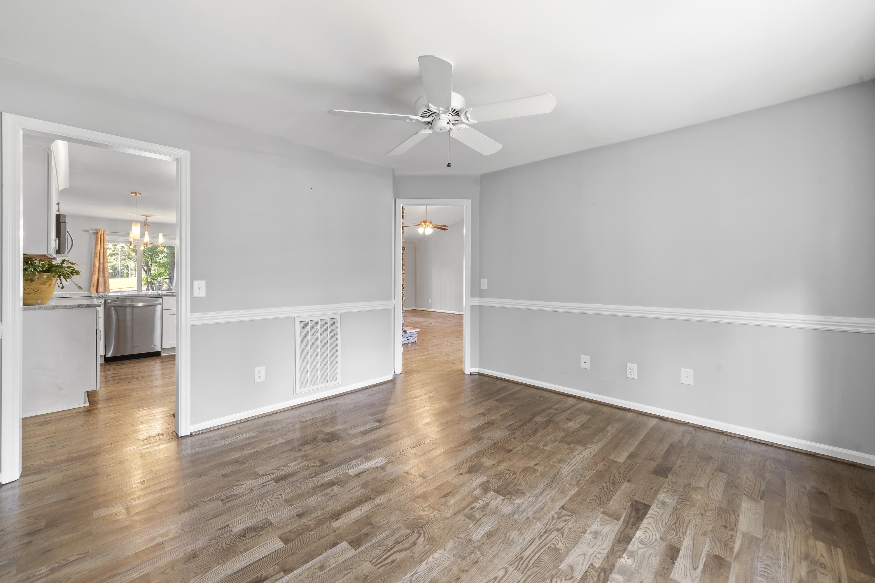 1011 ANCHOR BAY CIRCLE image 25