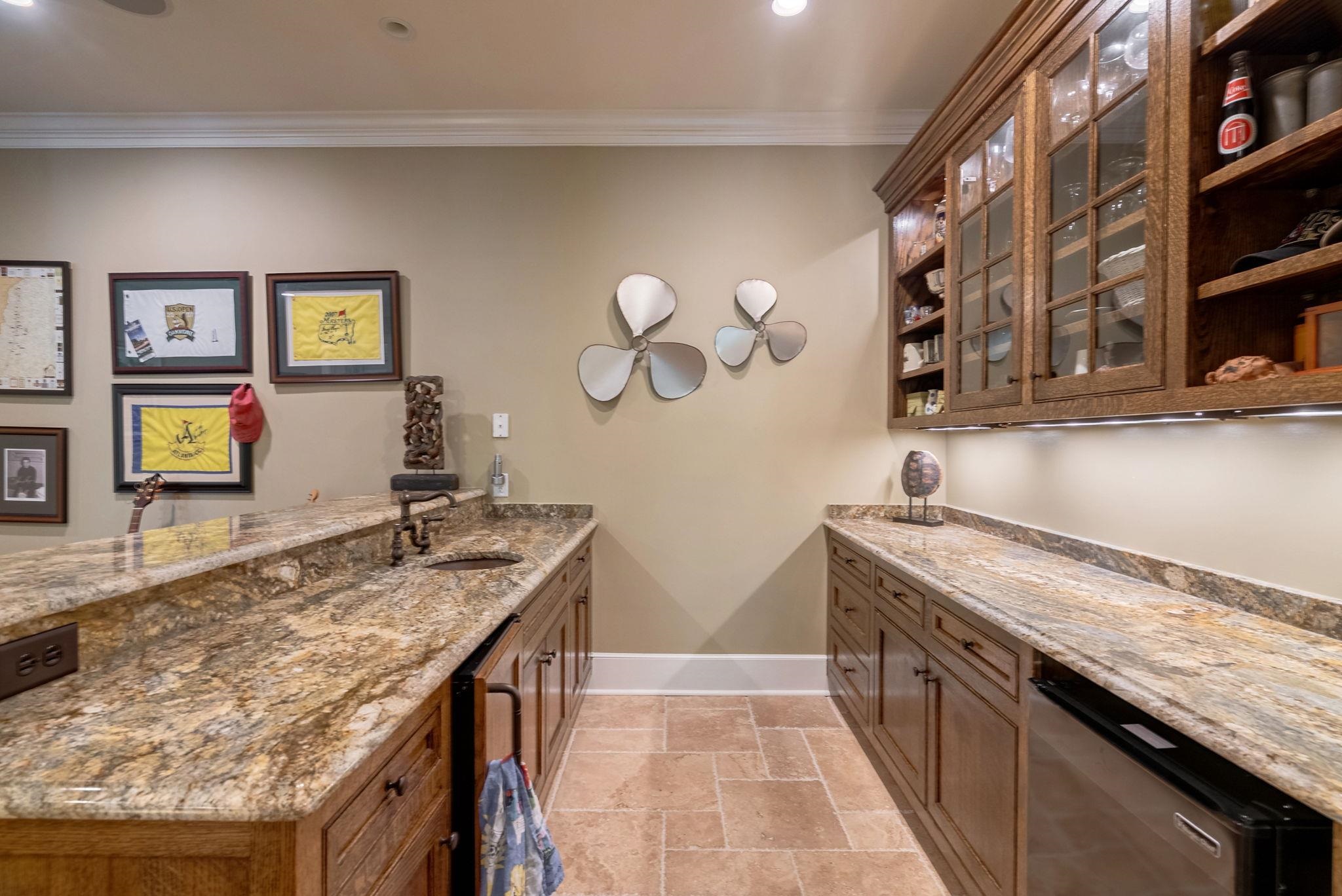 1000 BRICKYARD LANE image 44