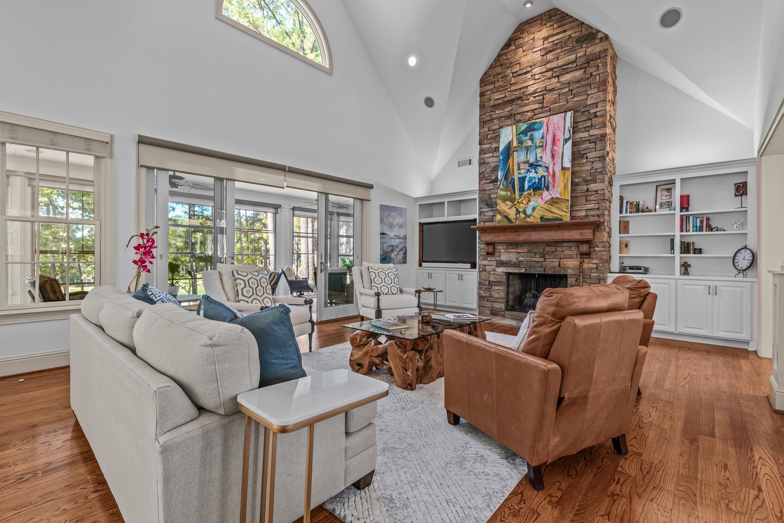 1191 LINGER LONGER DRIVE image 11