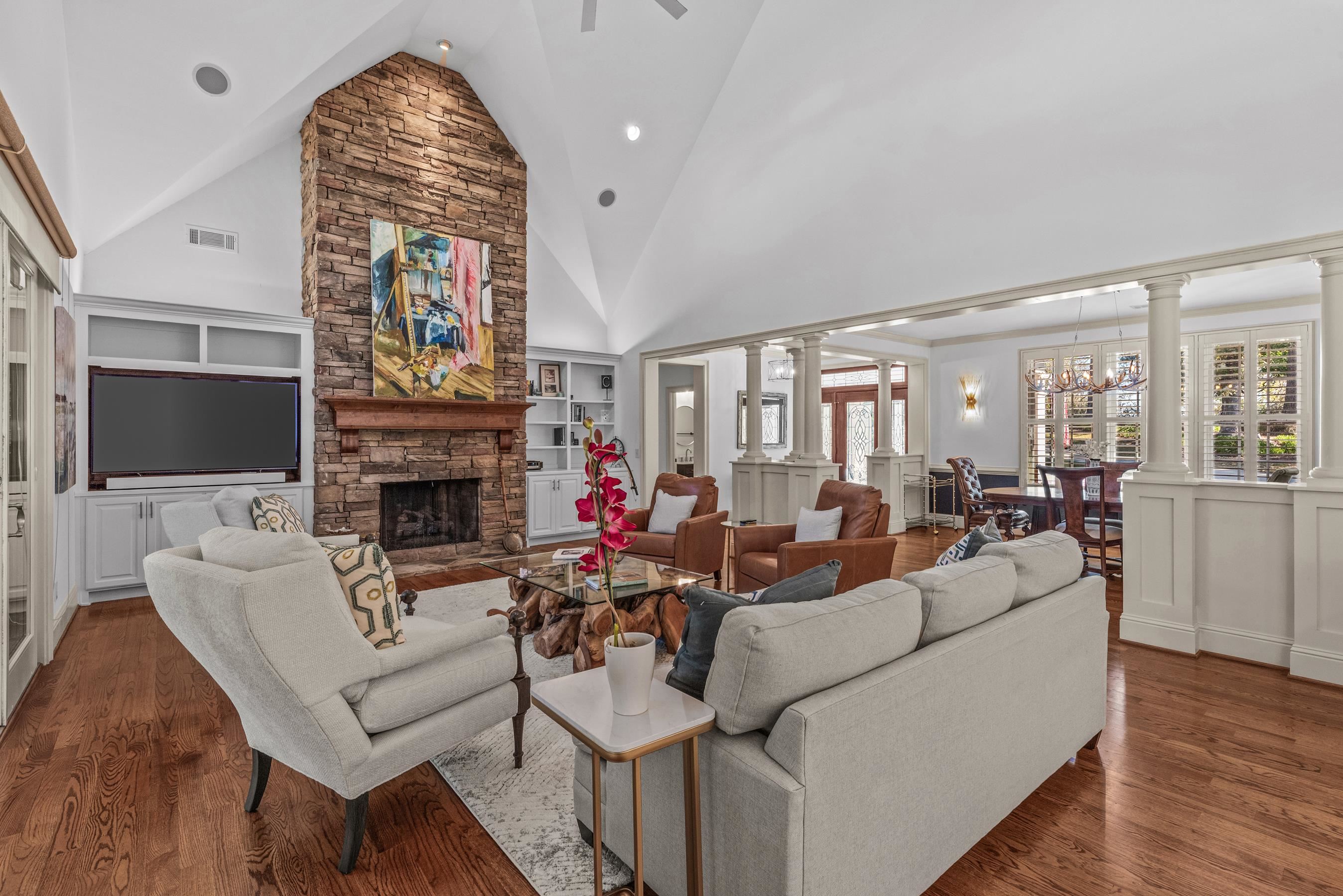 1191 LINGER LONGER DRIVE image 12