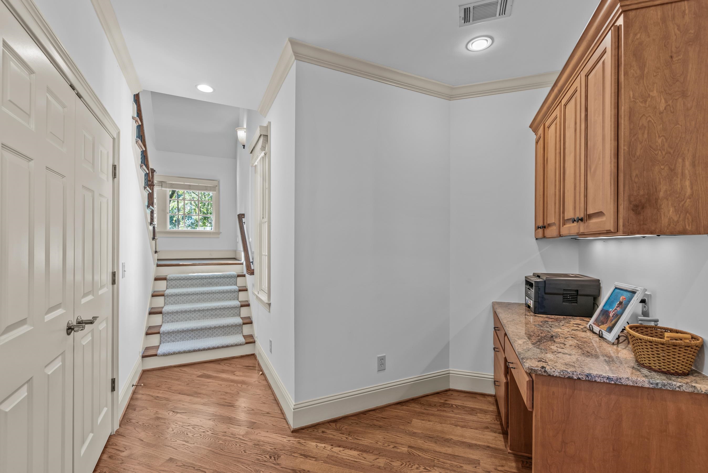 1191 LINGER LONGER DRIVE image 37