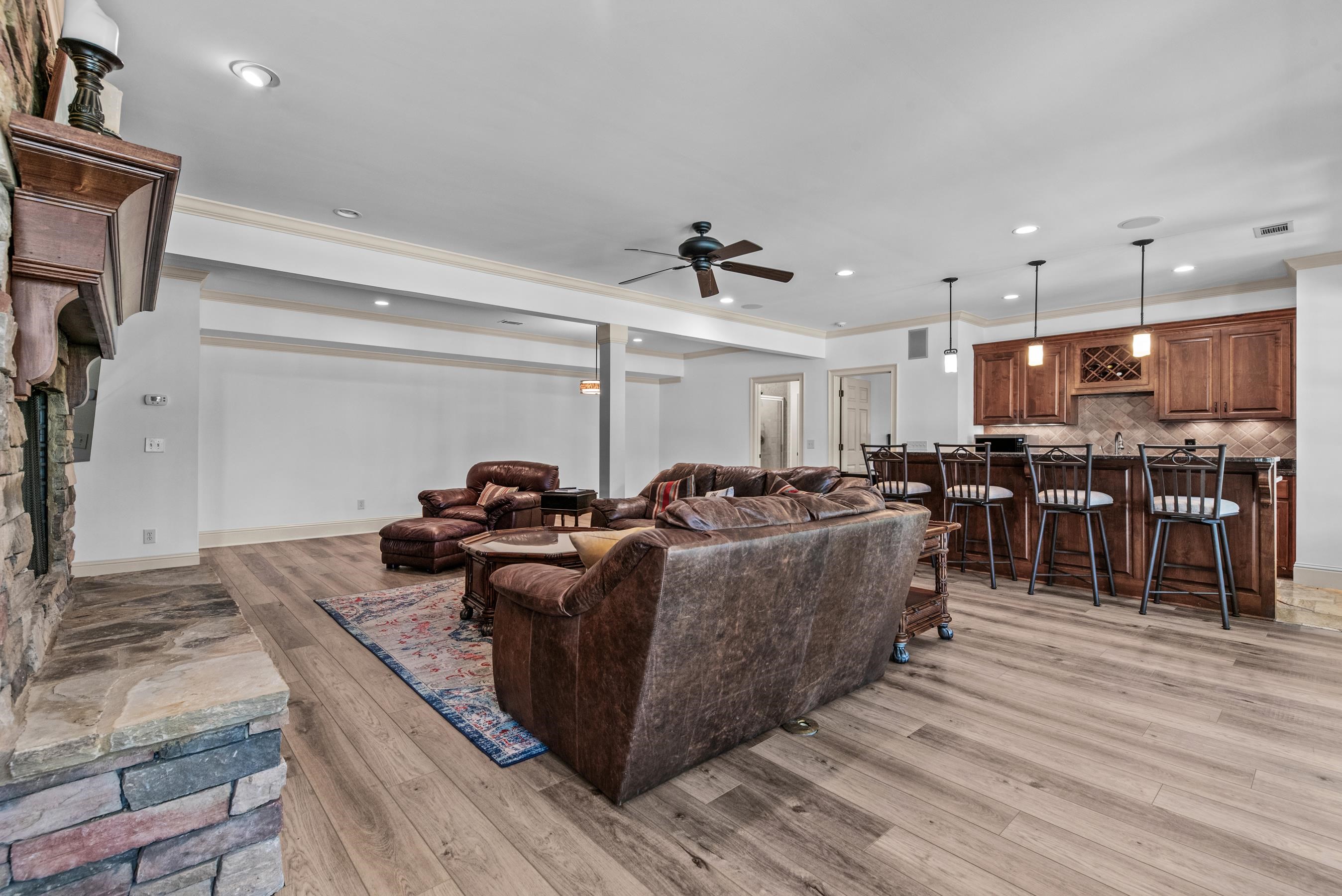 1191 LINGER LONGER DRIVE image 43