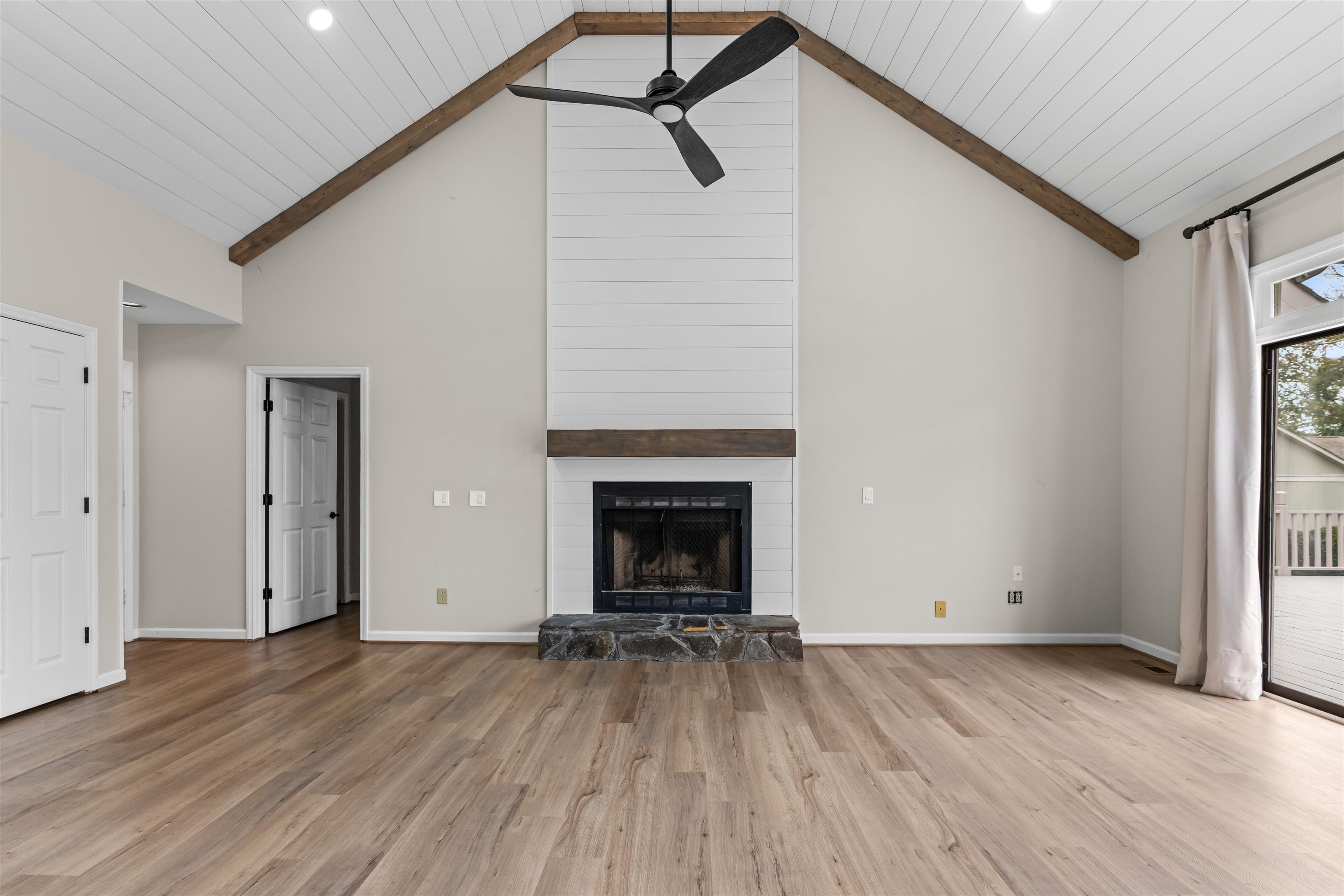 1171 GOLF VIEW LANE image 6