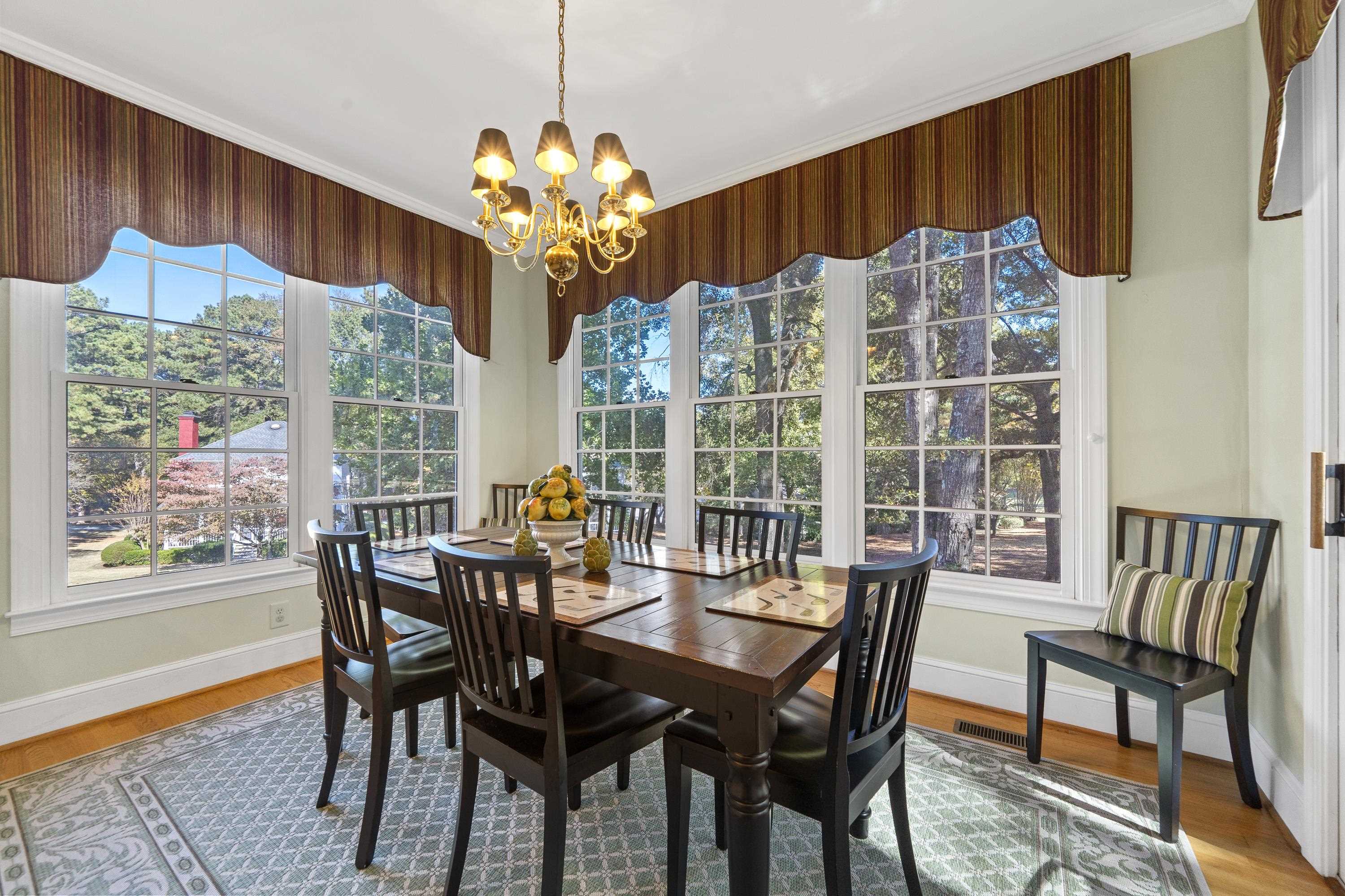 131 OAKTON SOUTH image 19