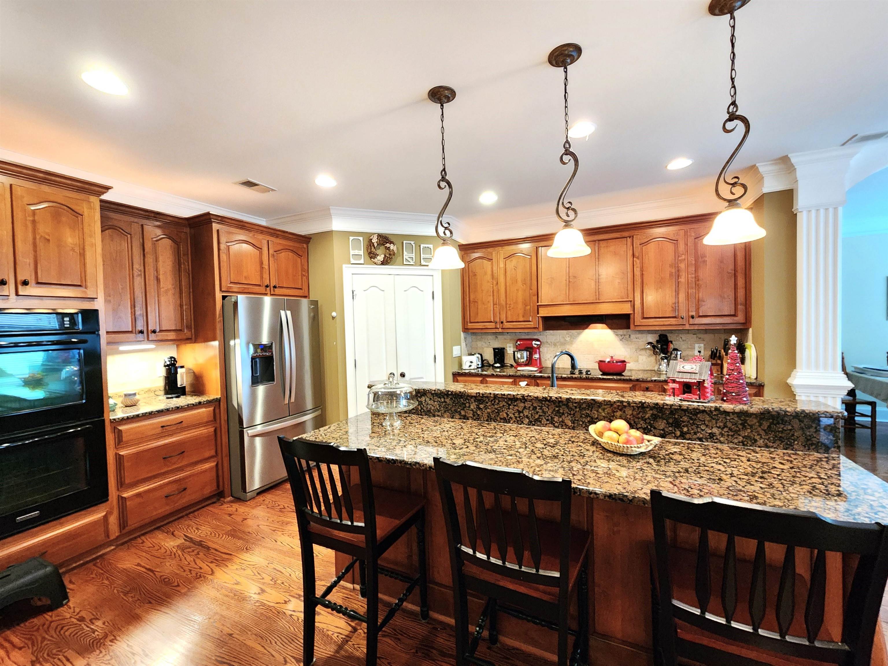 1091 BOULDERCREST WAY image 3