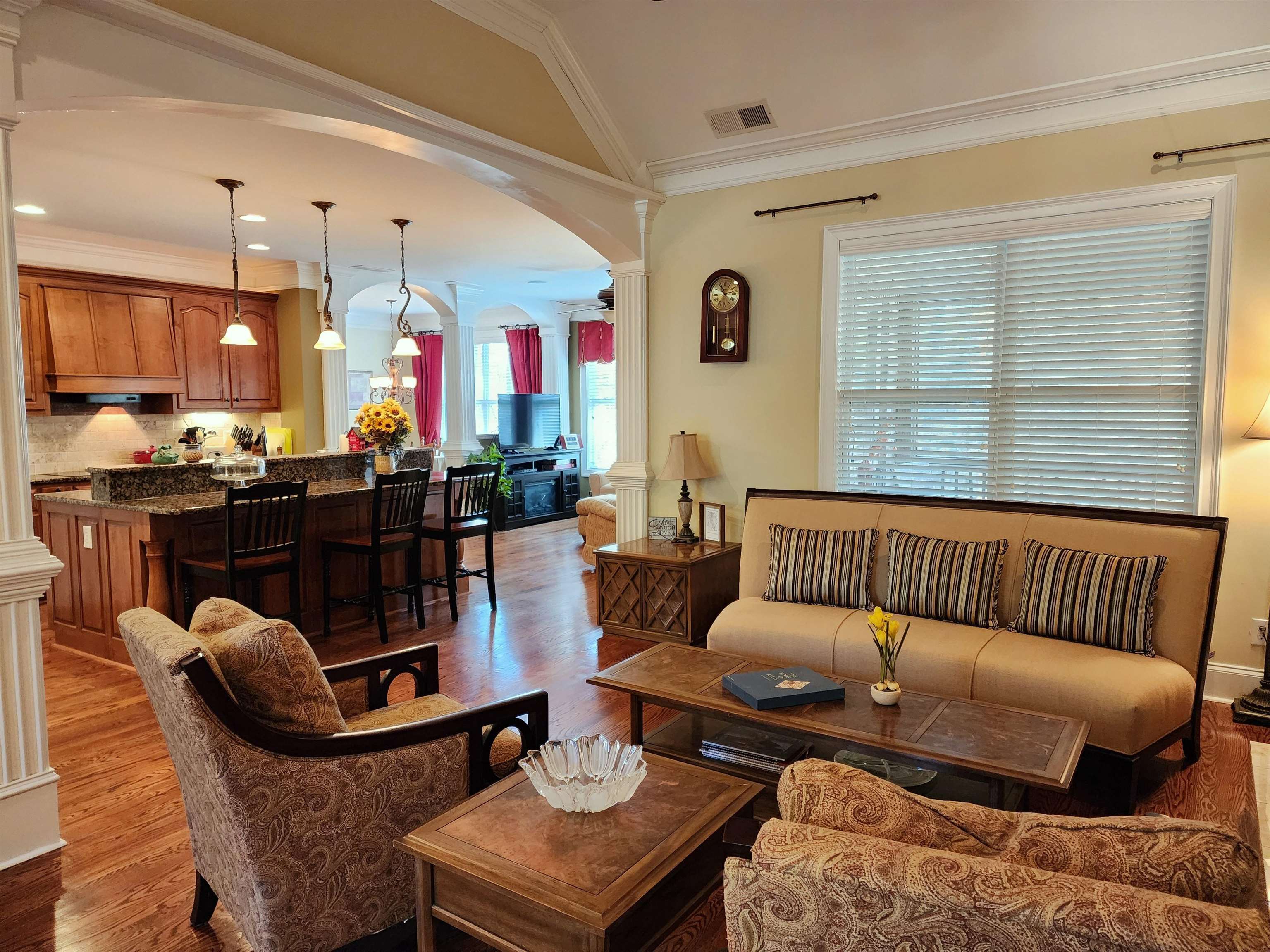 1091 BOULDERCREST WAY image 5