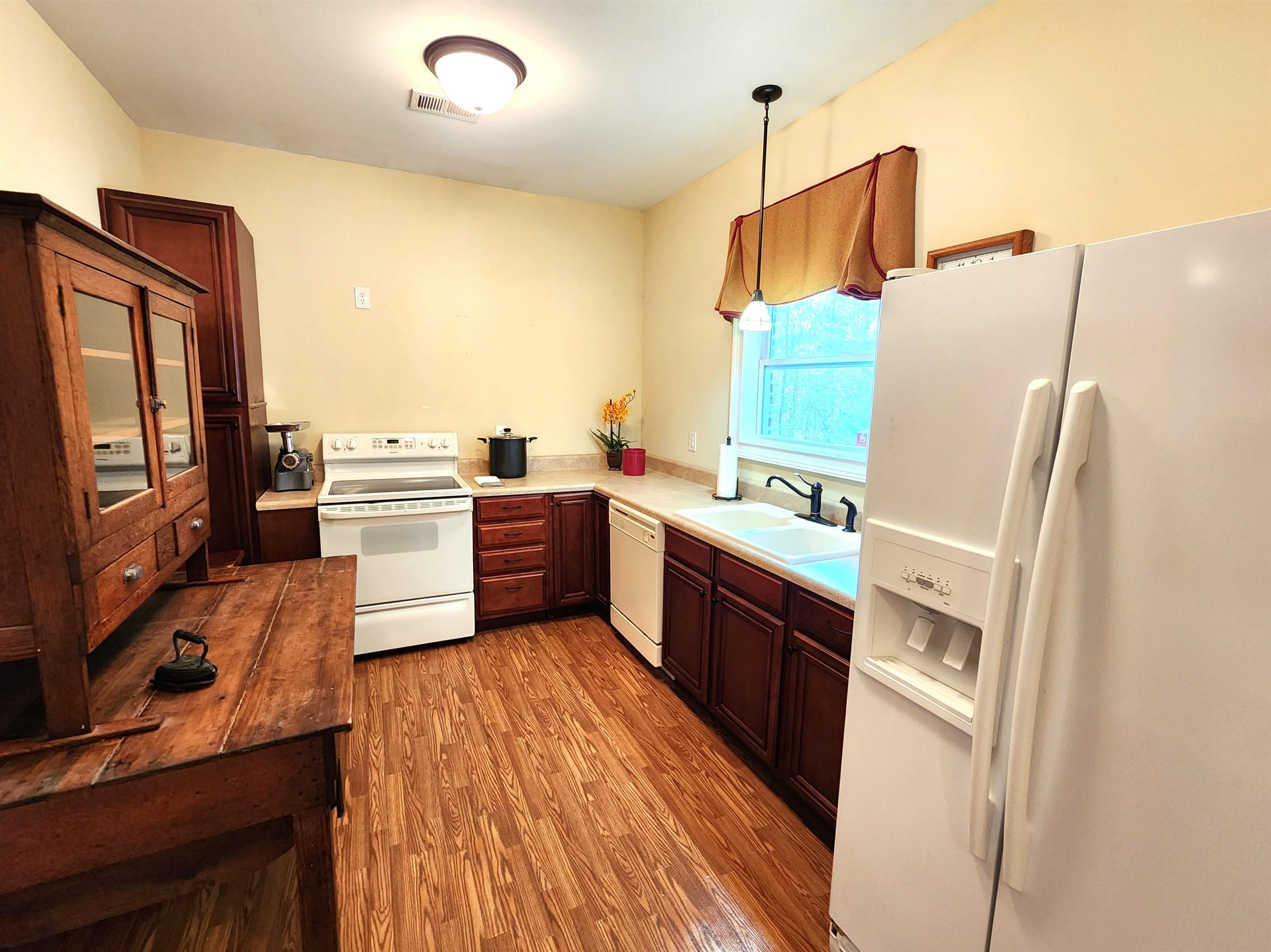 1091 BOULDERCREST WAY image 41