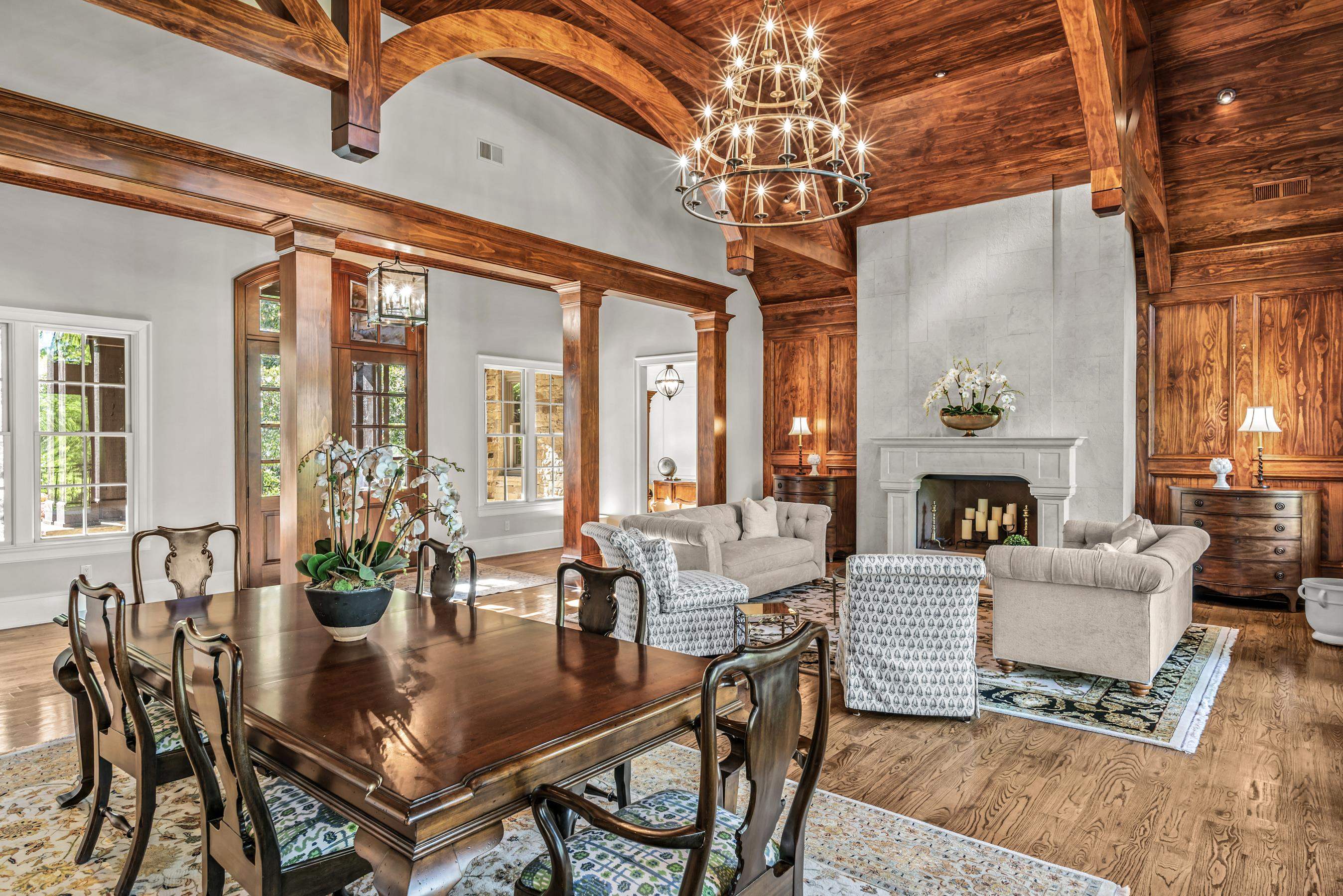 2030 LINGER LONGER DRIVE image 13