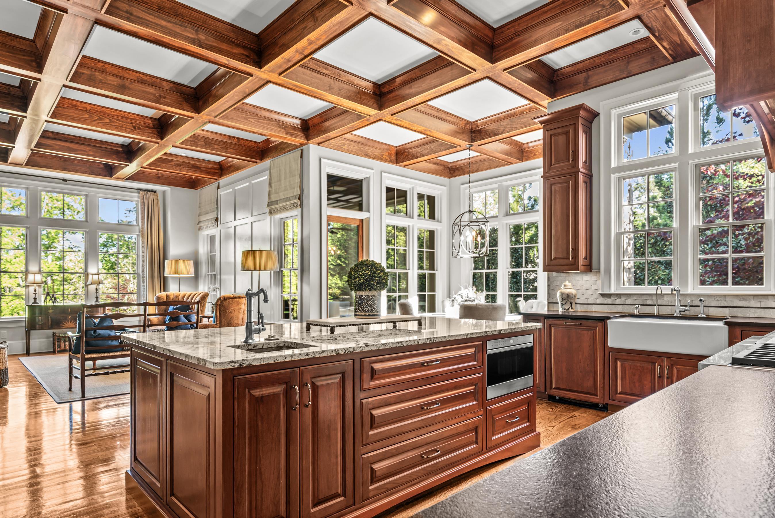 2030 LINGER LONGER DRIVE image 23