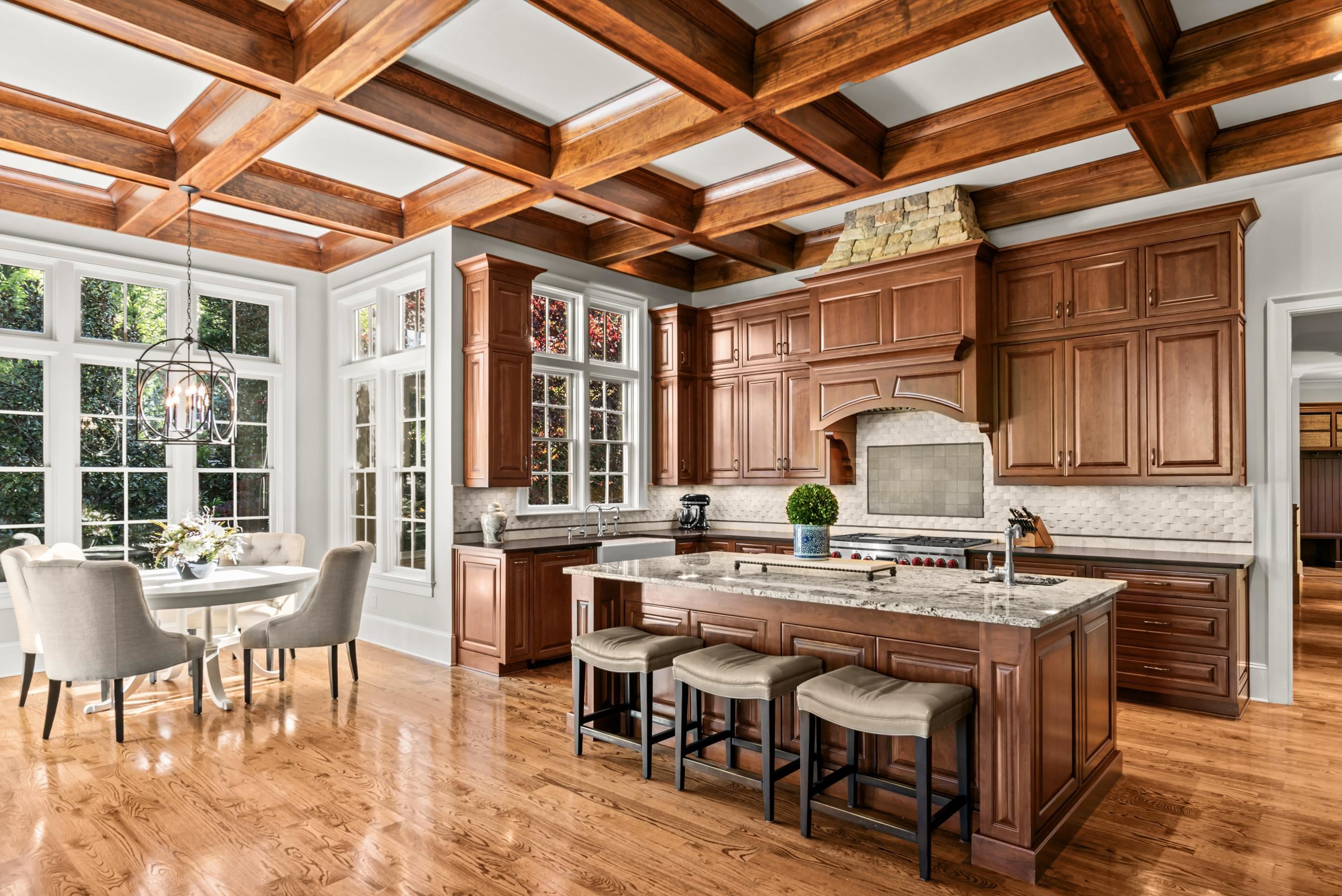 2030 LINGER LONGER DRIVE image 24