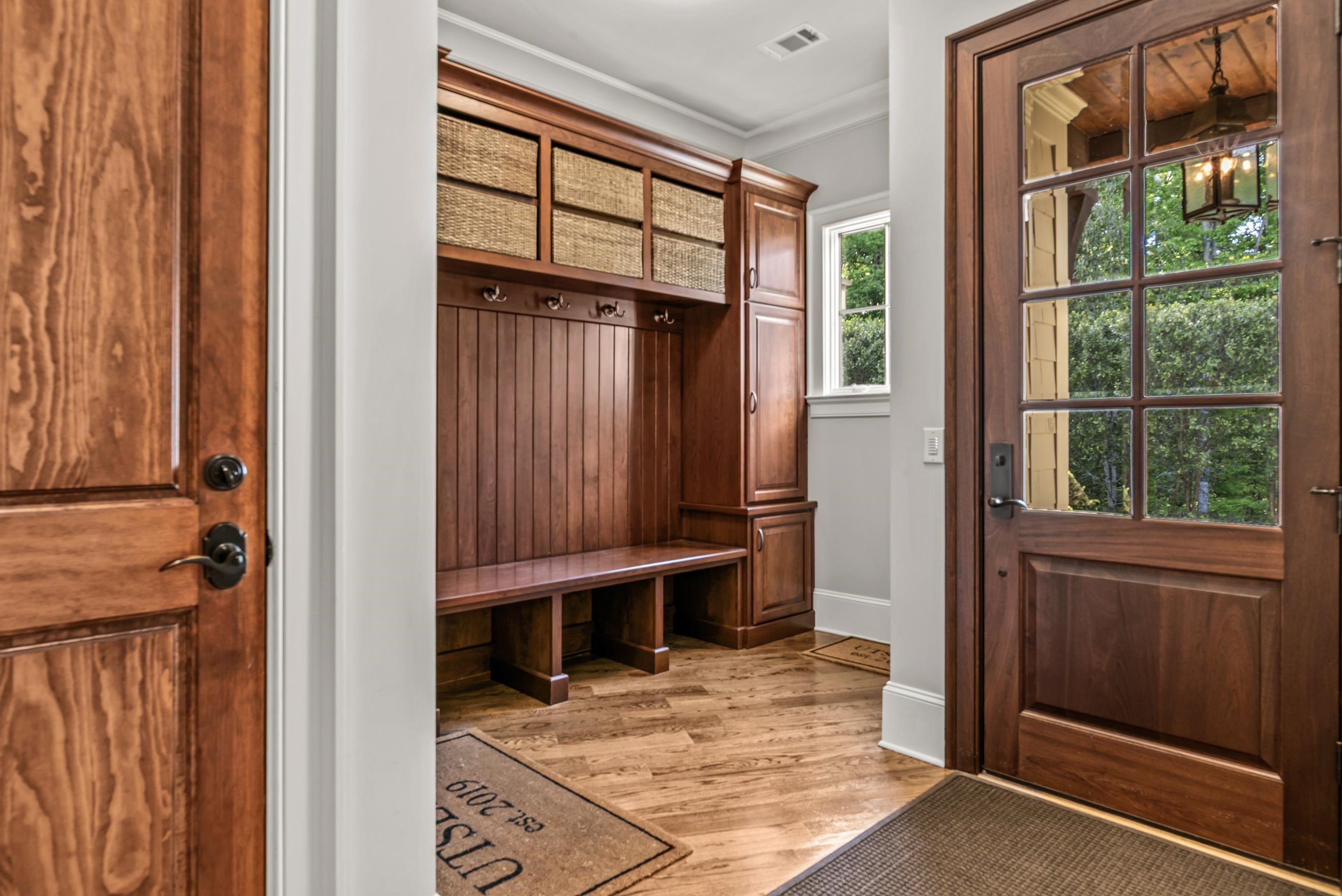 2030 LINGER LONGER DRIVE image 32