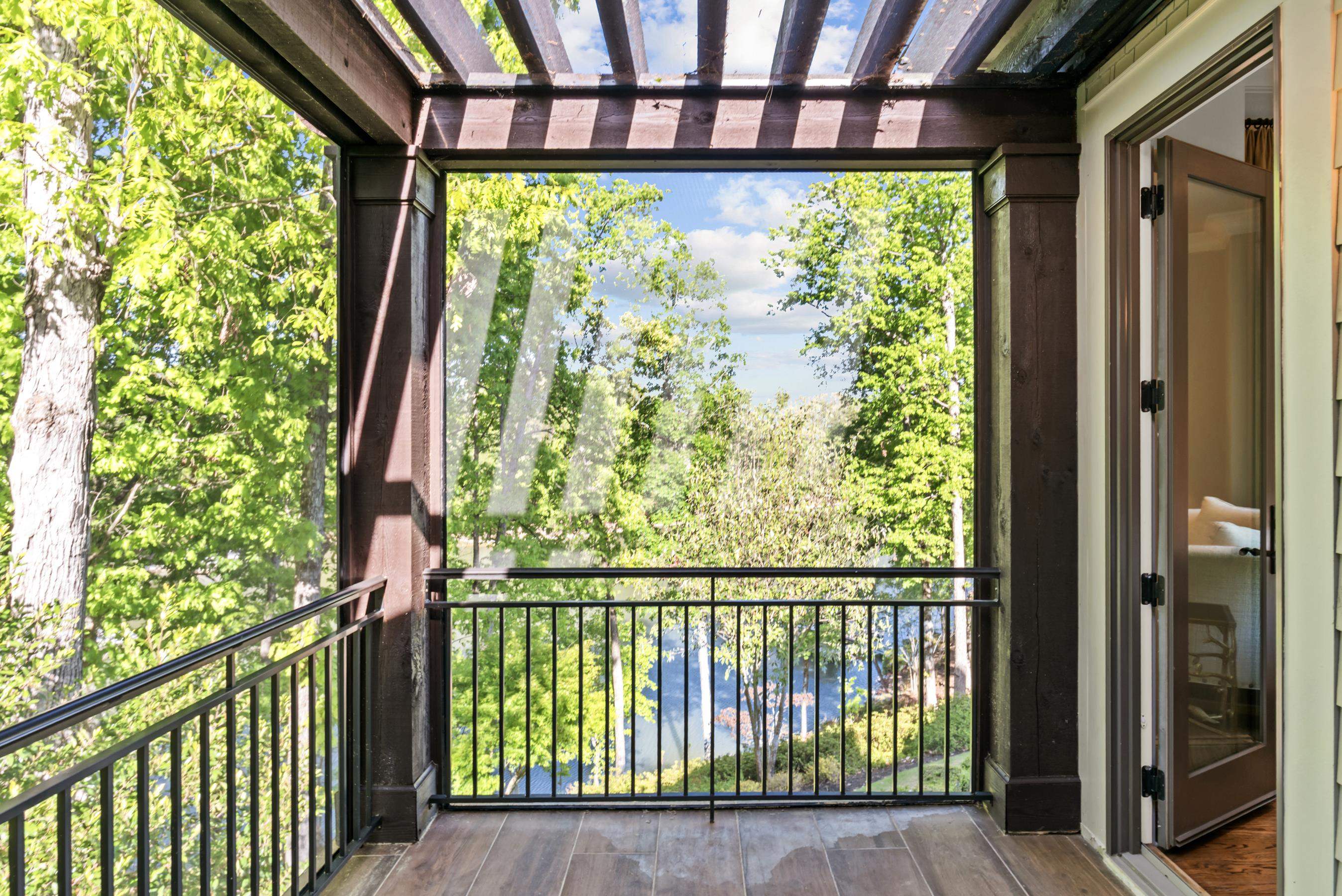 2030 LINGER LONGER DRIVE image 39