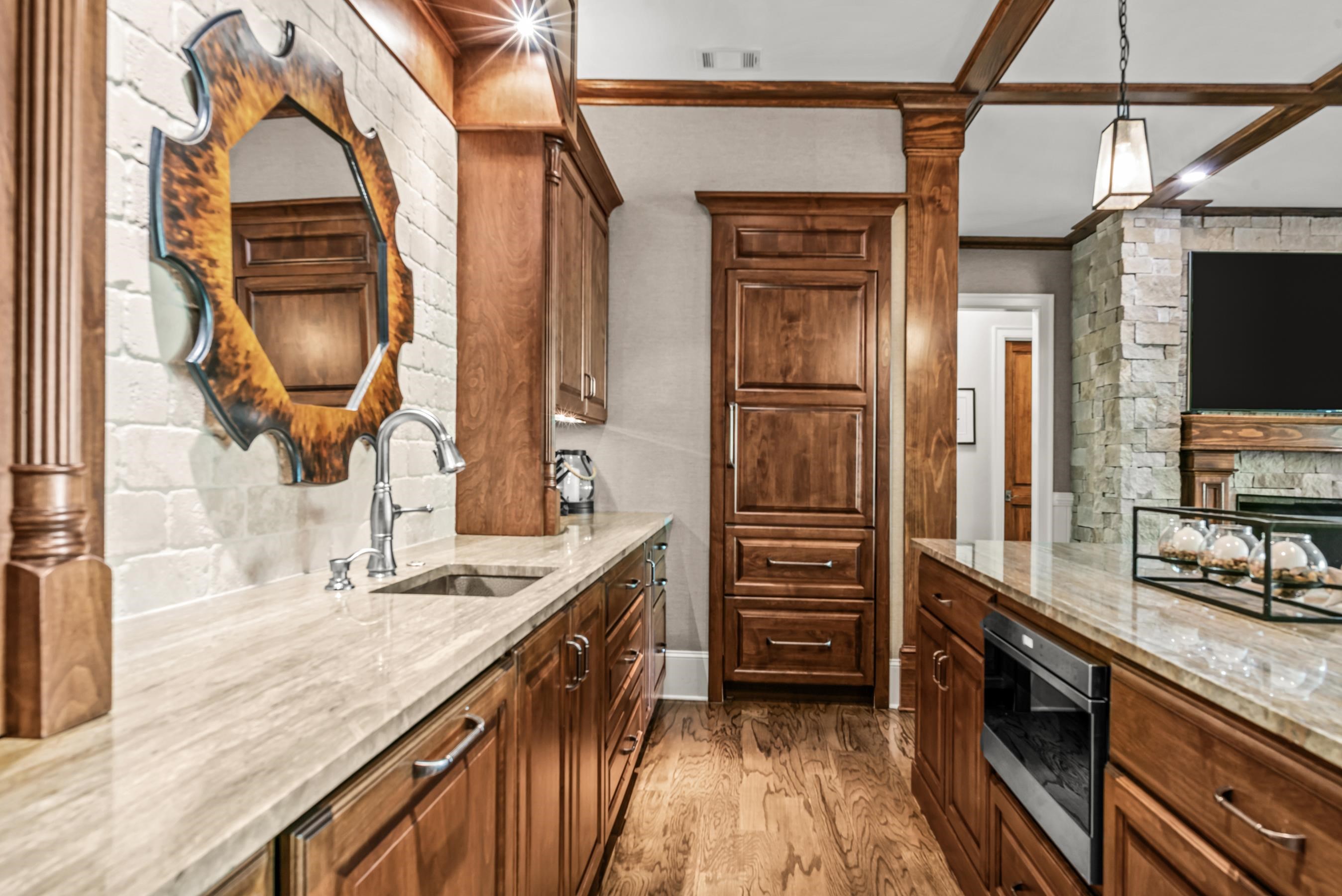 2030 LINGER LONGER DRIVE image 48