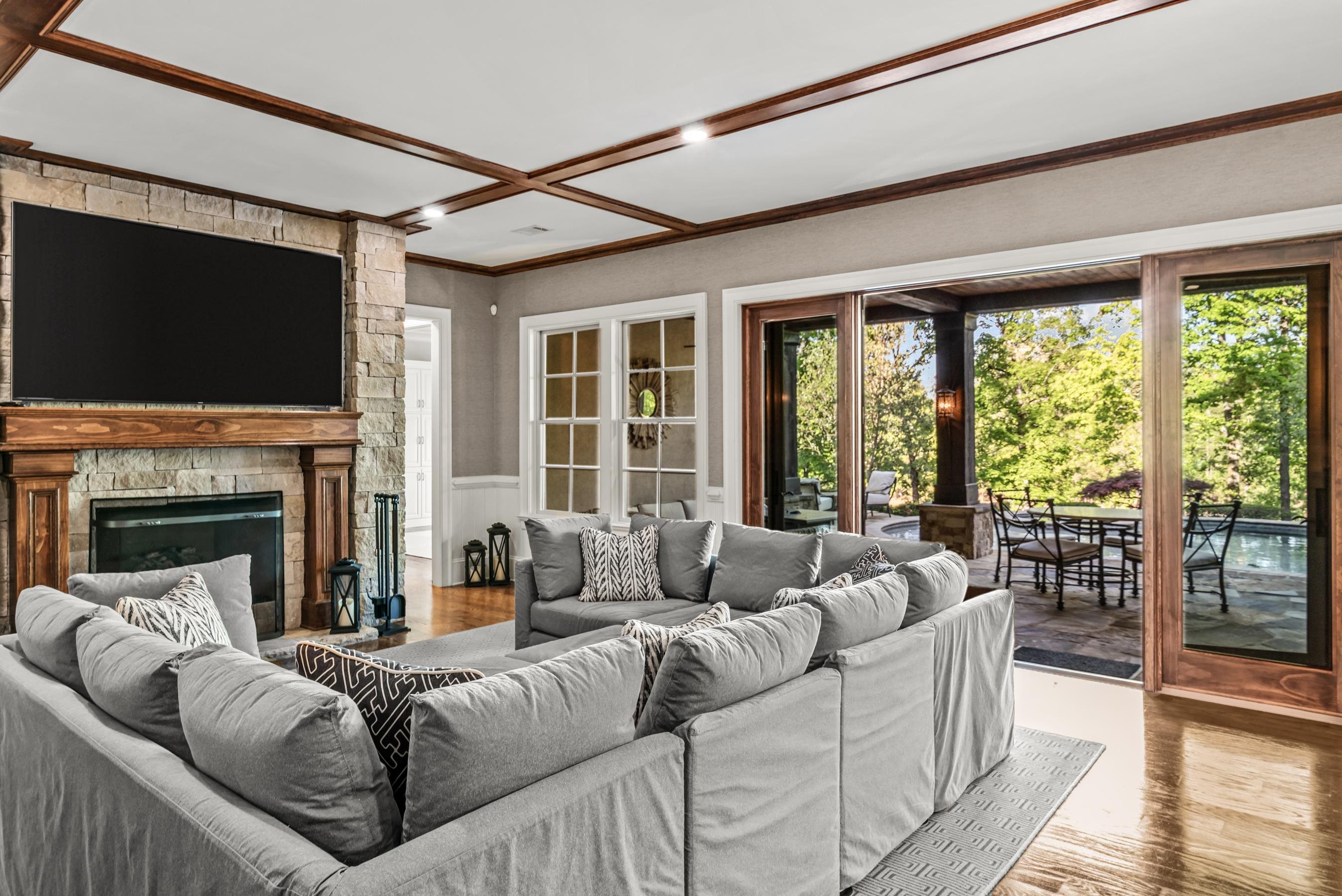 2030 LINGER LONGER DRIVE image 50