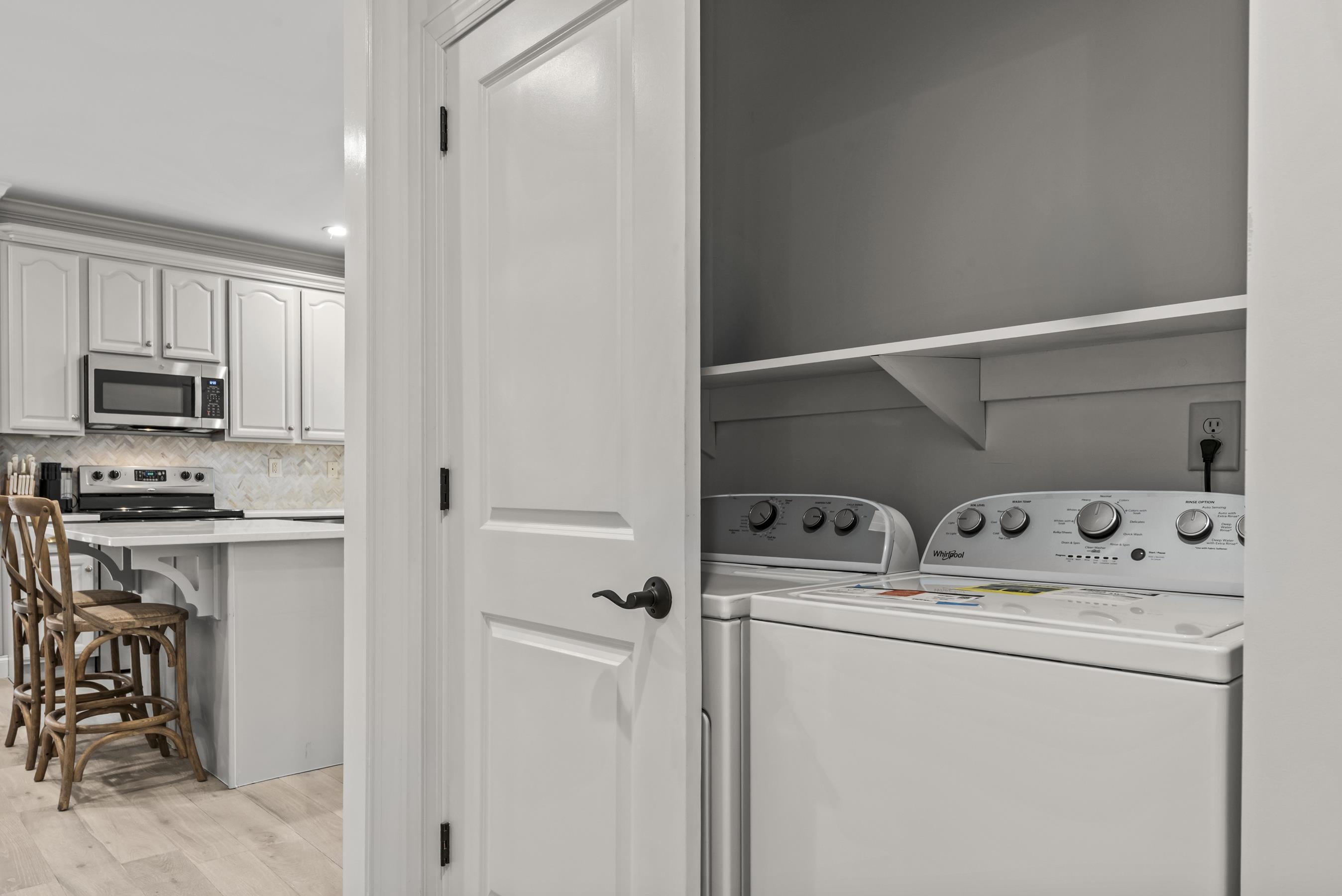 1140 STARBOARD DRIVE image 23