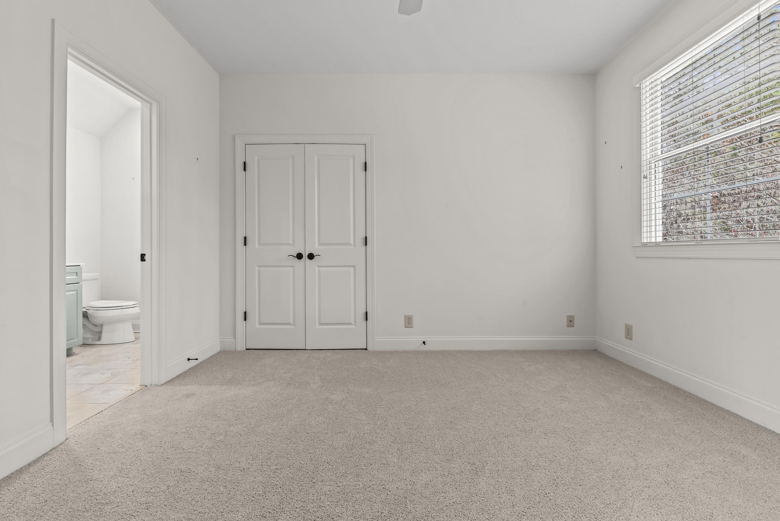 1140 STARBOARD DRIVE image 29