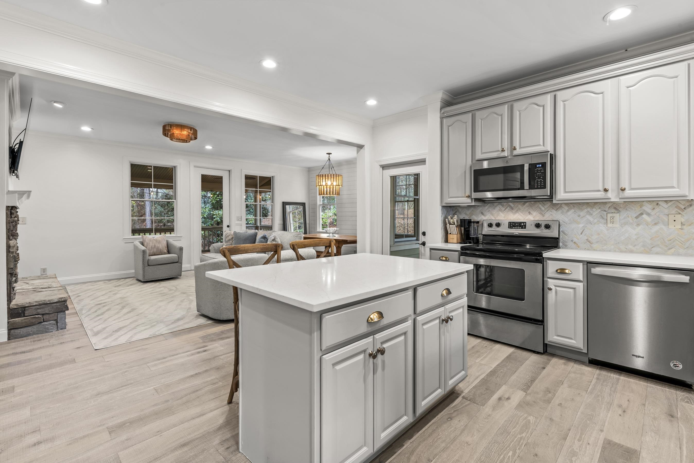 1140 STARBOARD DRIVE image 7