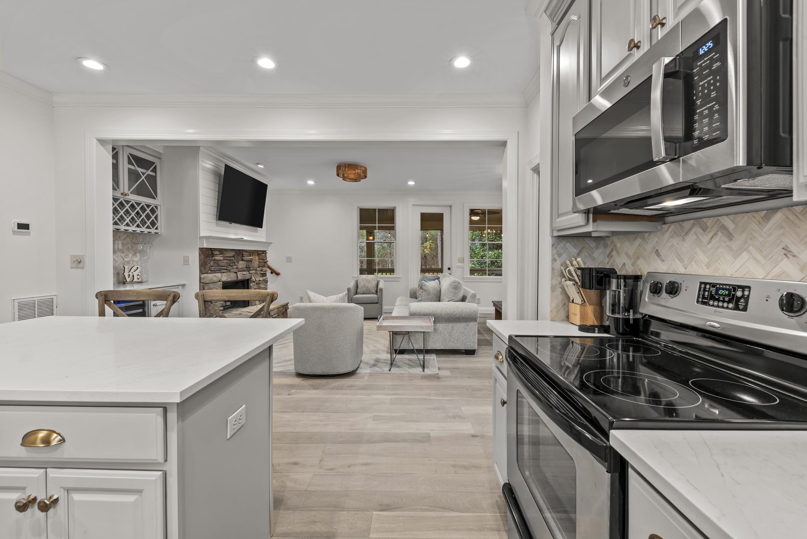 1140 STARBOARD DRIVE image 9