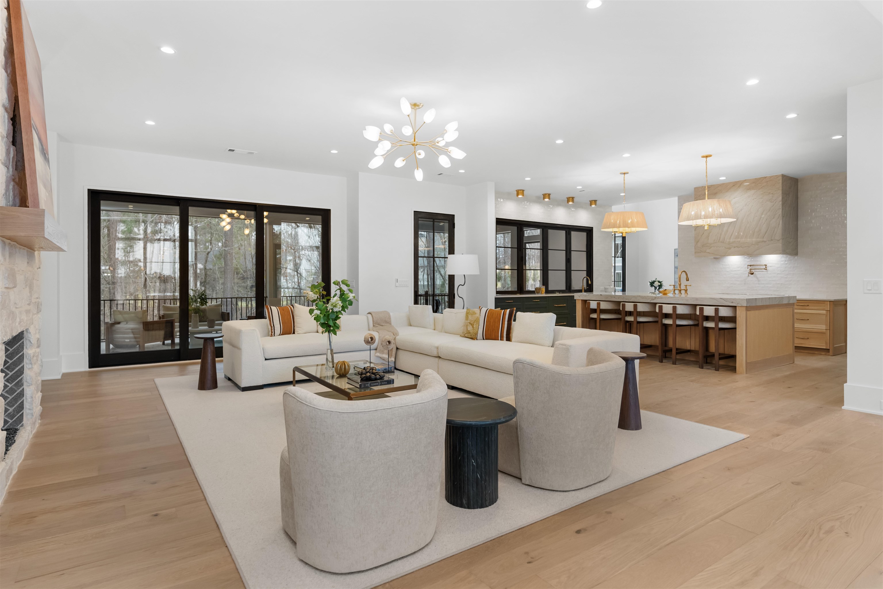 1131 BROADPOINT DRIVE image 18