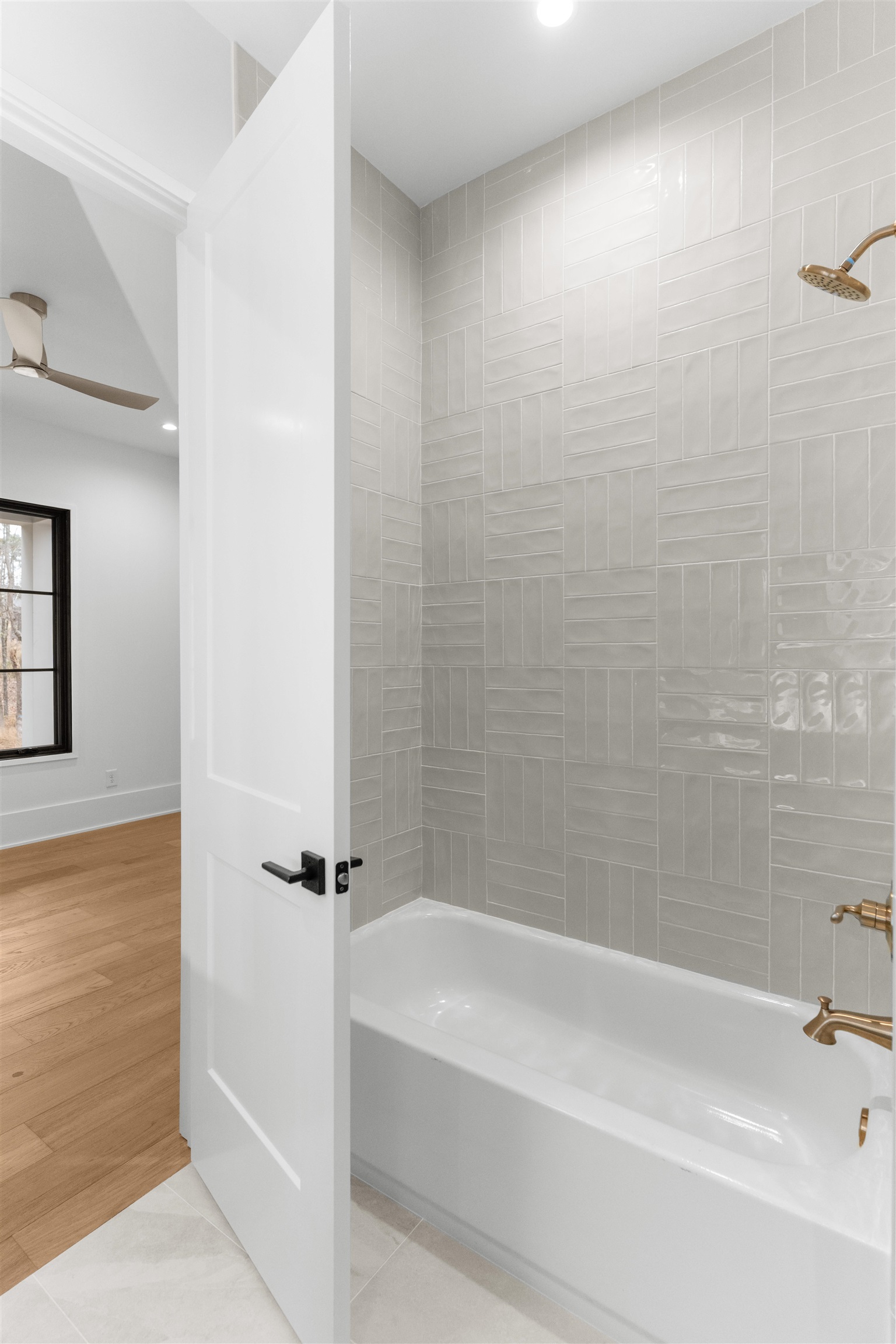 1131 BROADPOINT DRIVE image 67