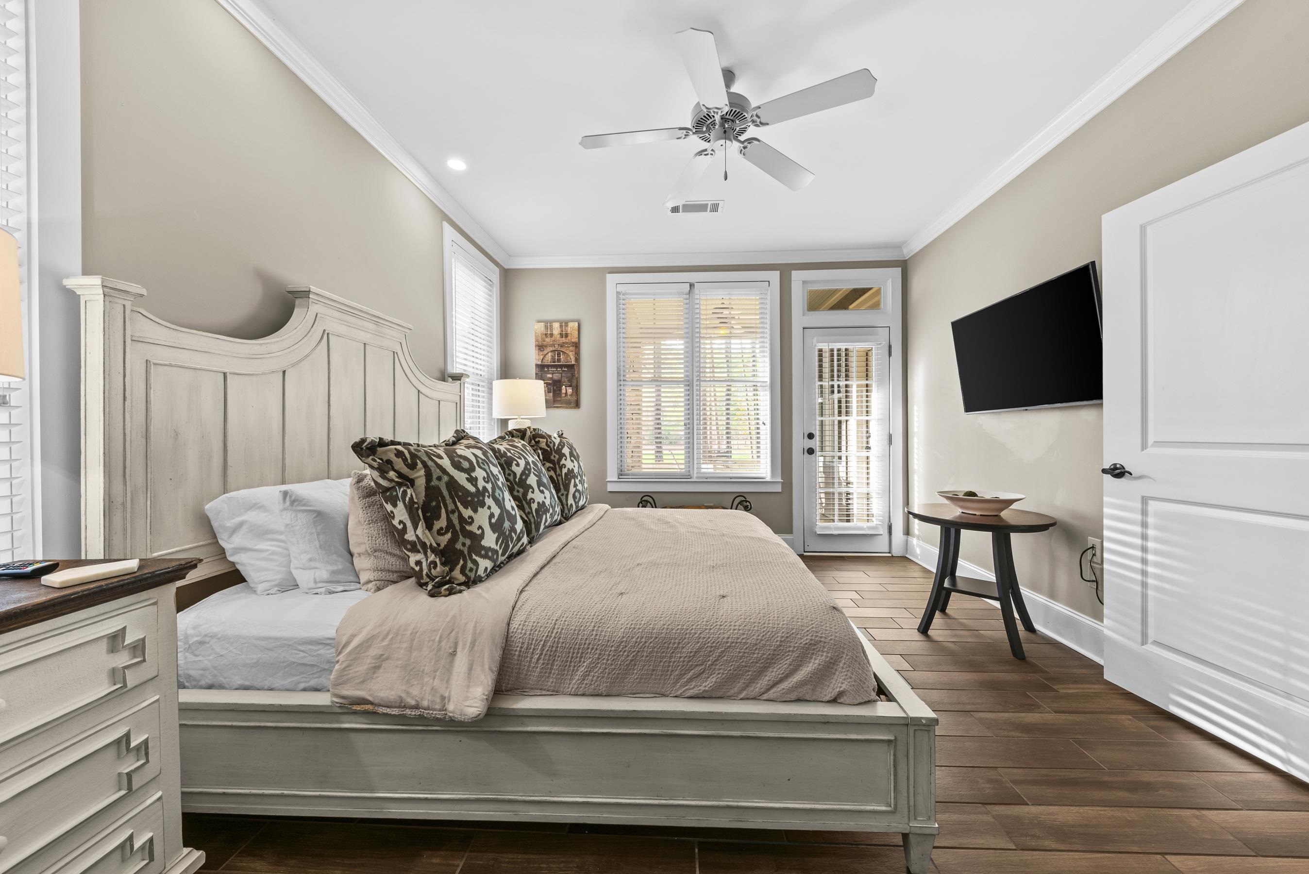 1030A CREEKSIDE image 21