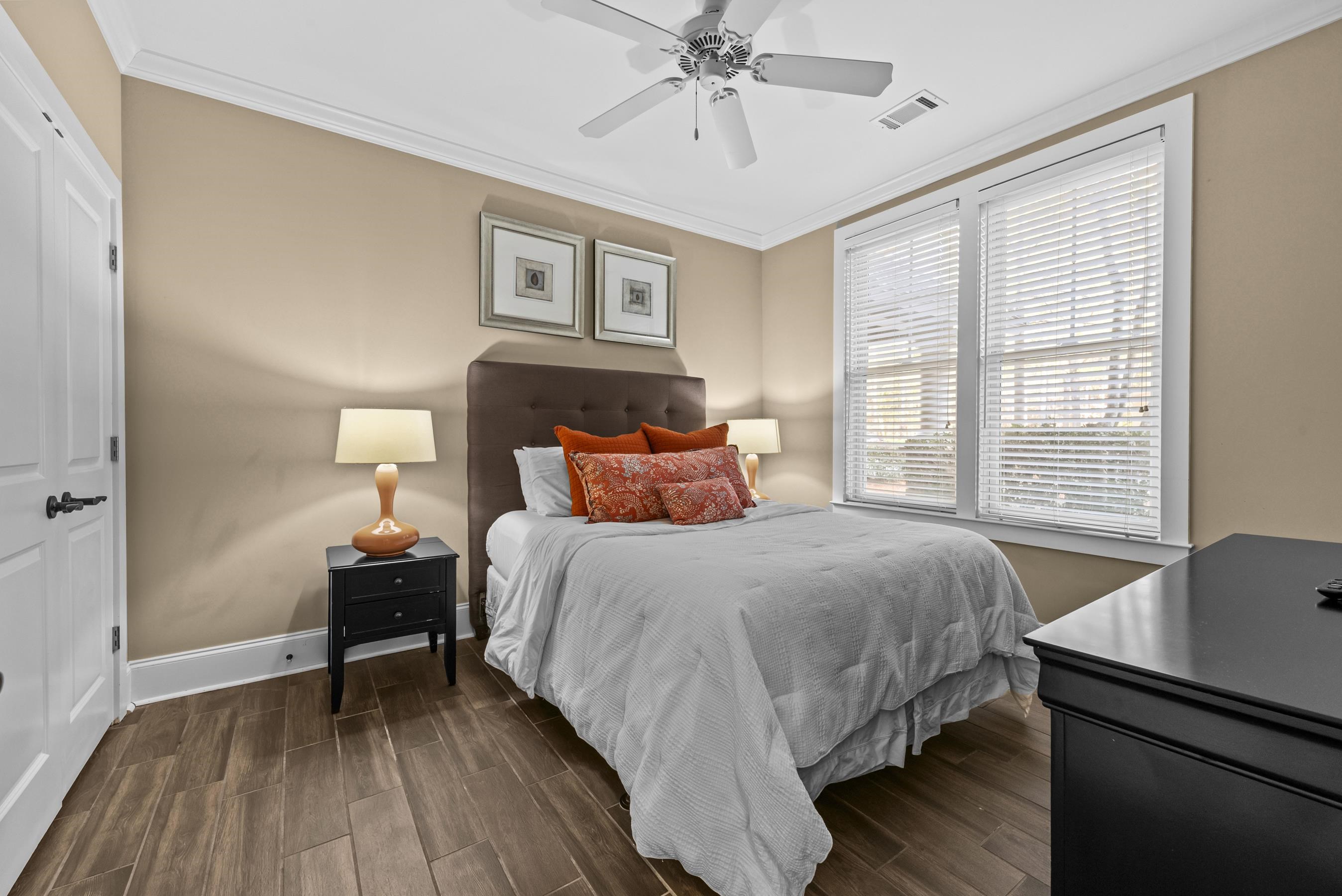 1030A CREEKSIDE image 27