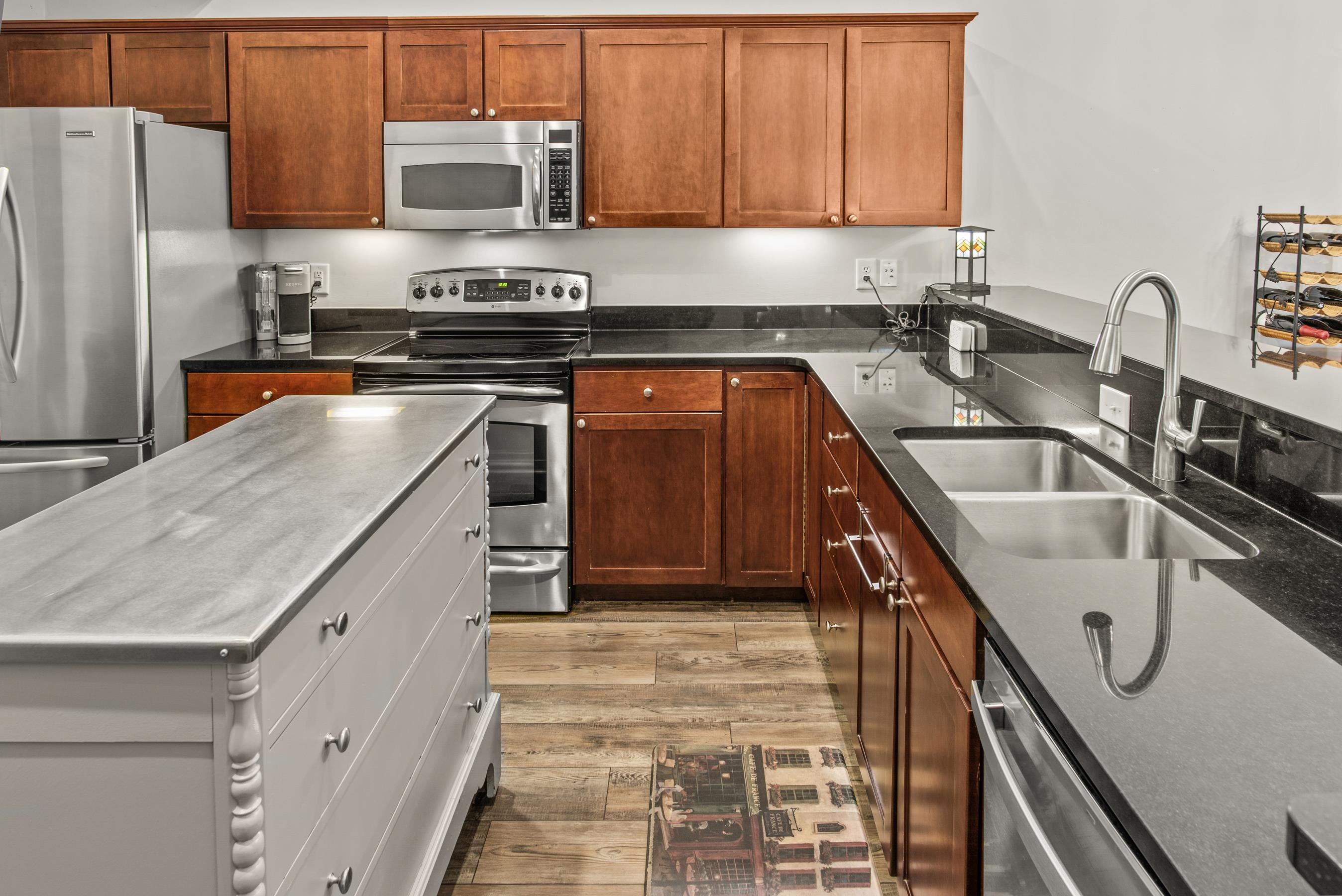 110 EDGEWOOD COURT image 37