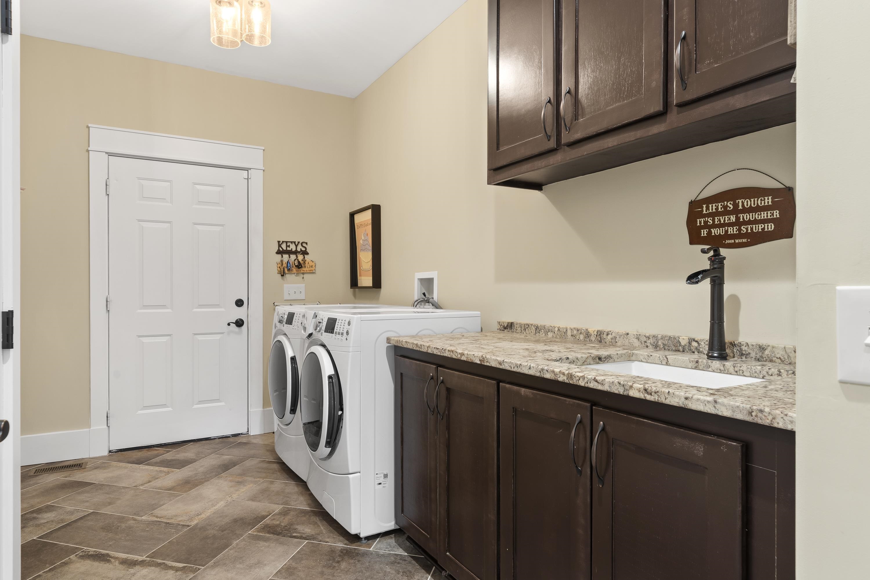 100 CAMELREST LANE image 17