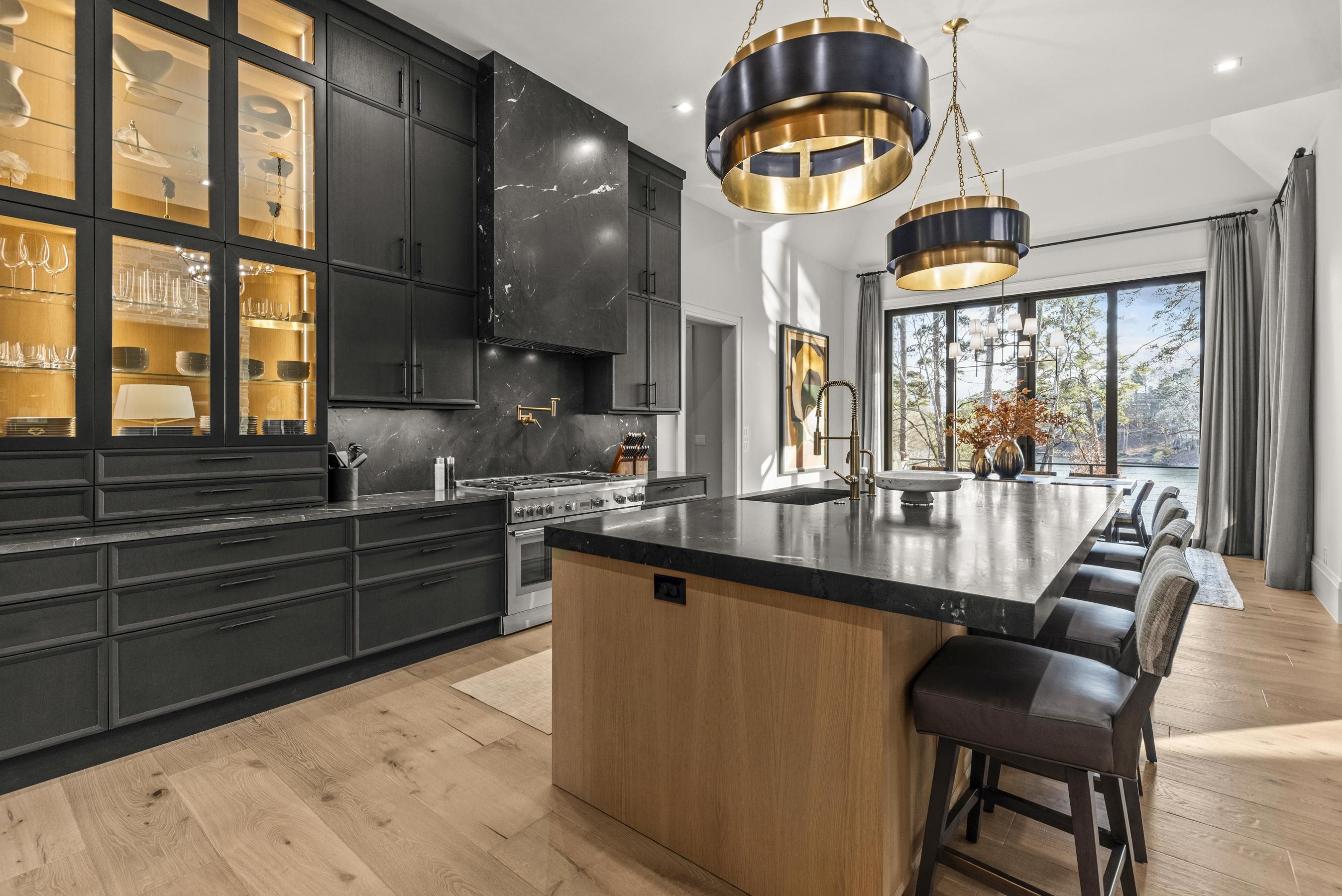 1131 NEARY RIDGE image 14