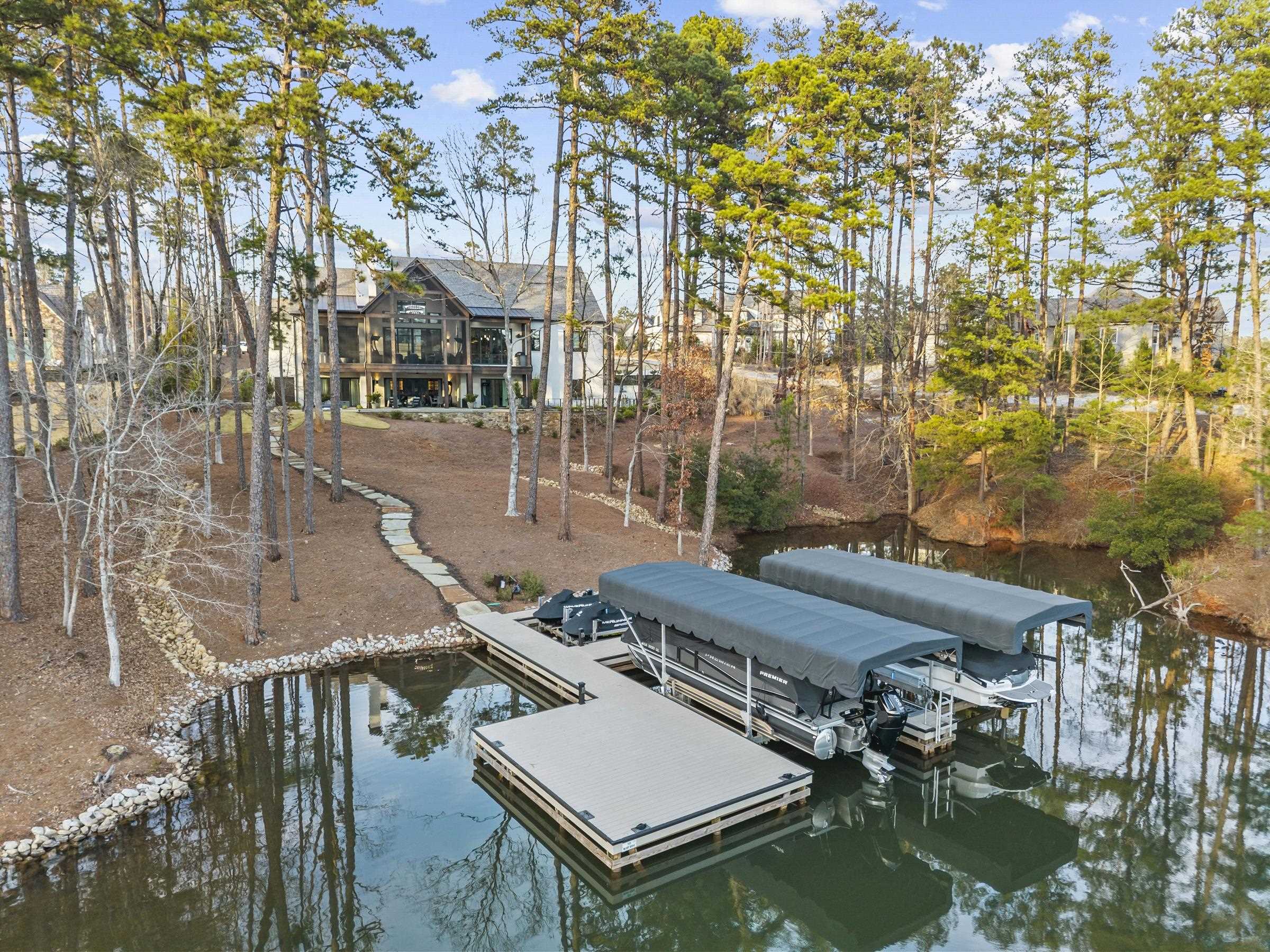 1131 NEARY RIDGE image 4