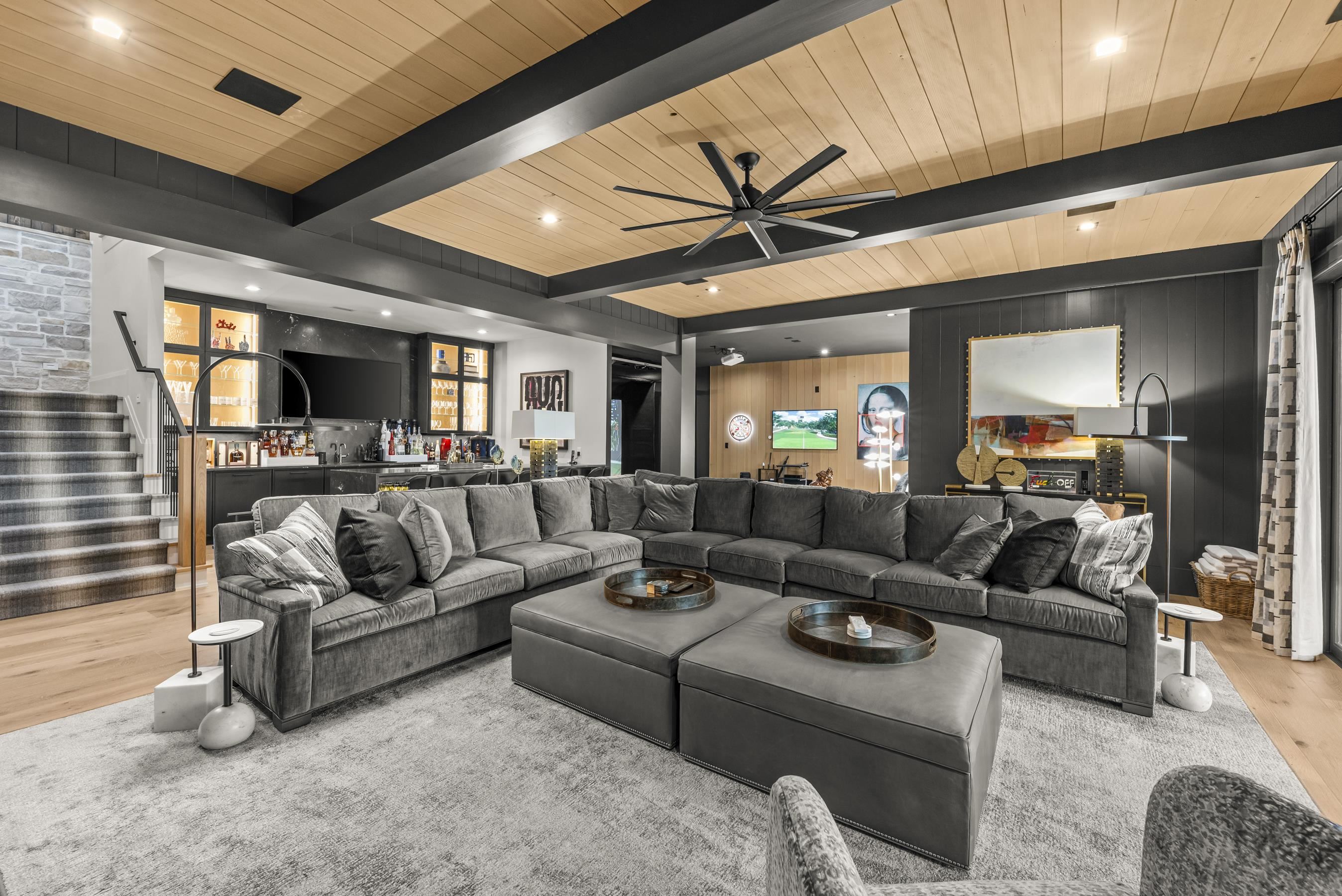 1131 NEARY RIDGE image 46