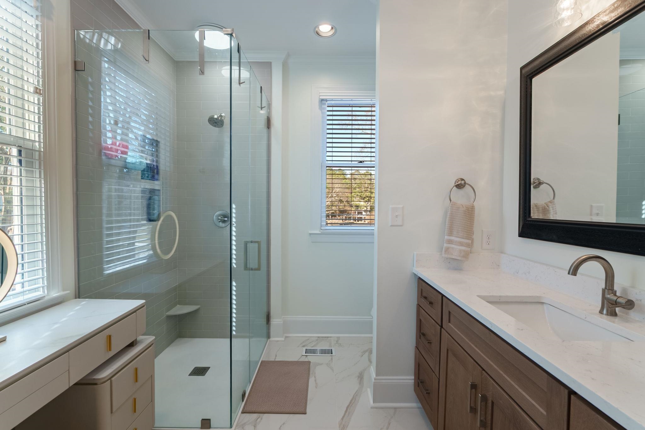 1030 VILLAGE LOOP image 16