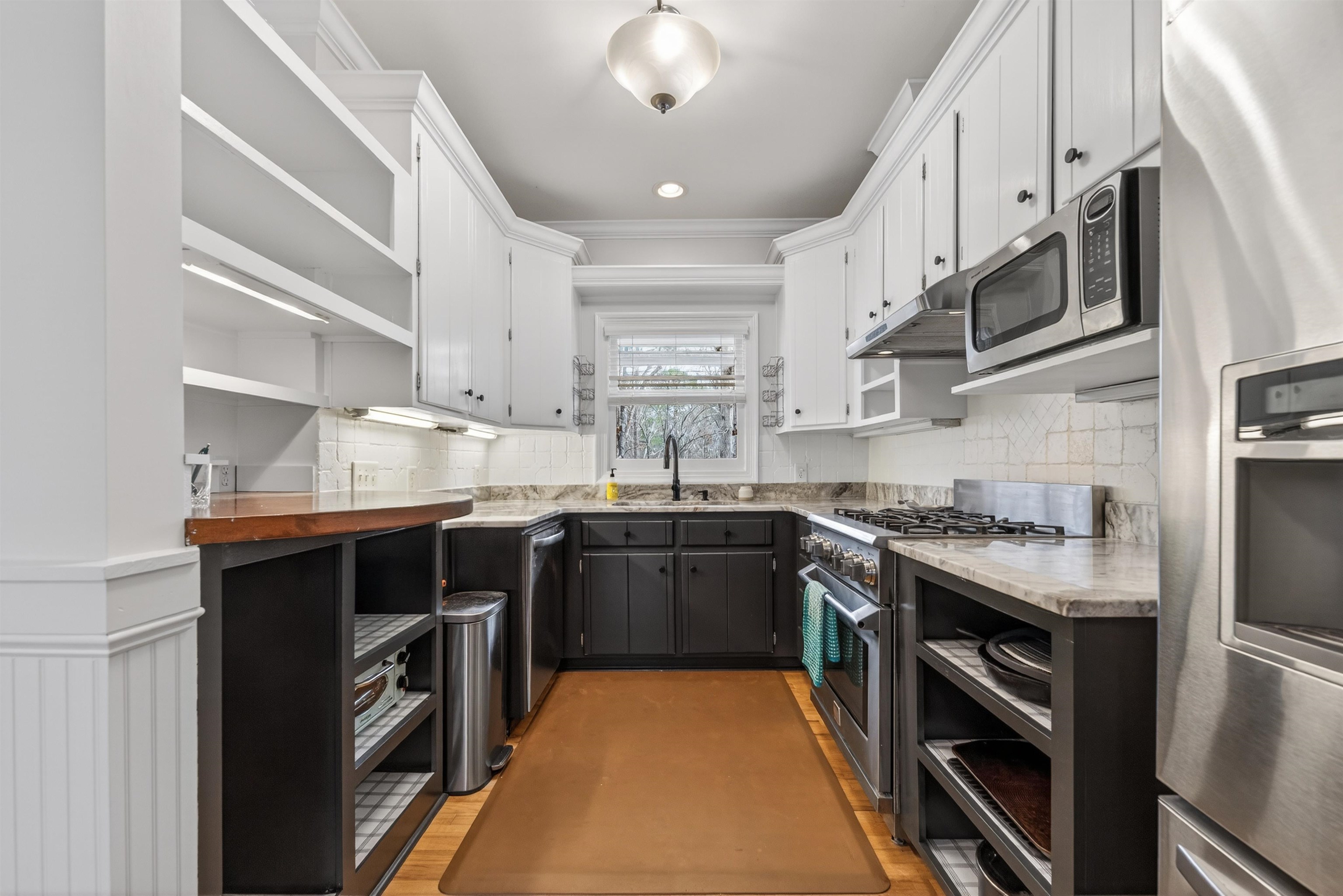 1091 MAPLE RIDGE WAY image 12