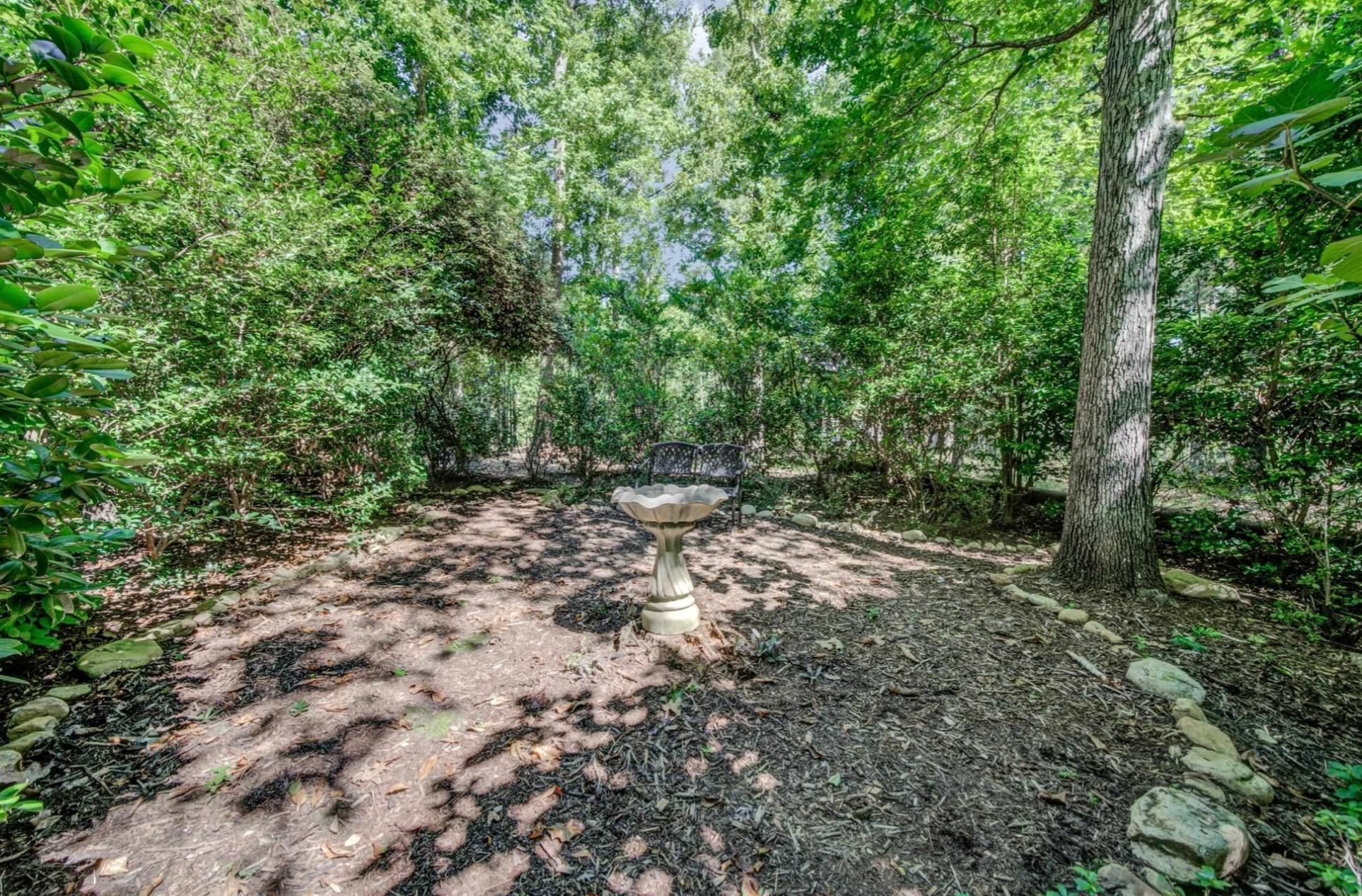 1091 MAPLE RIDGE WAY image 31