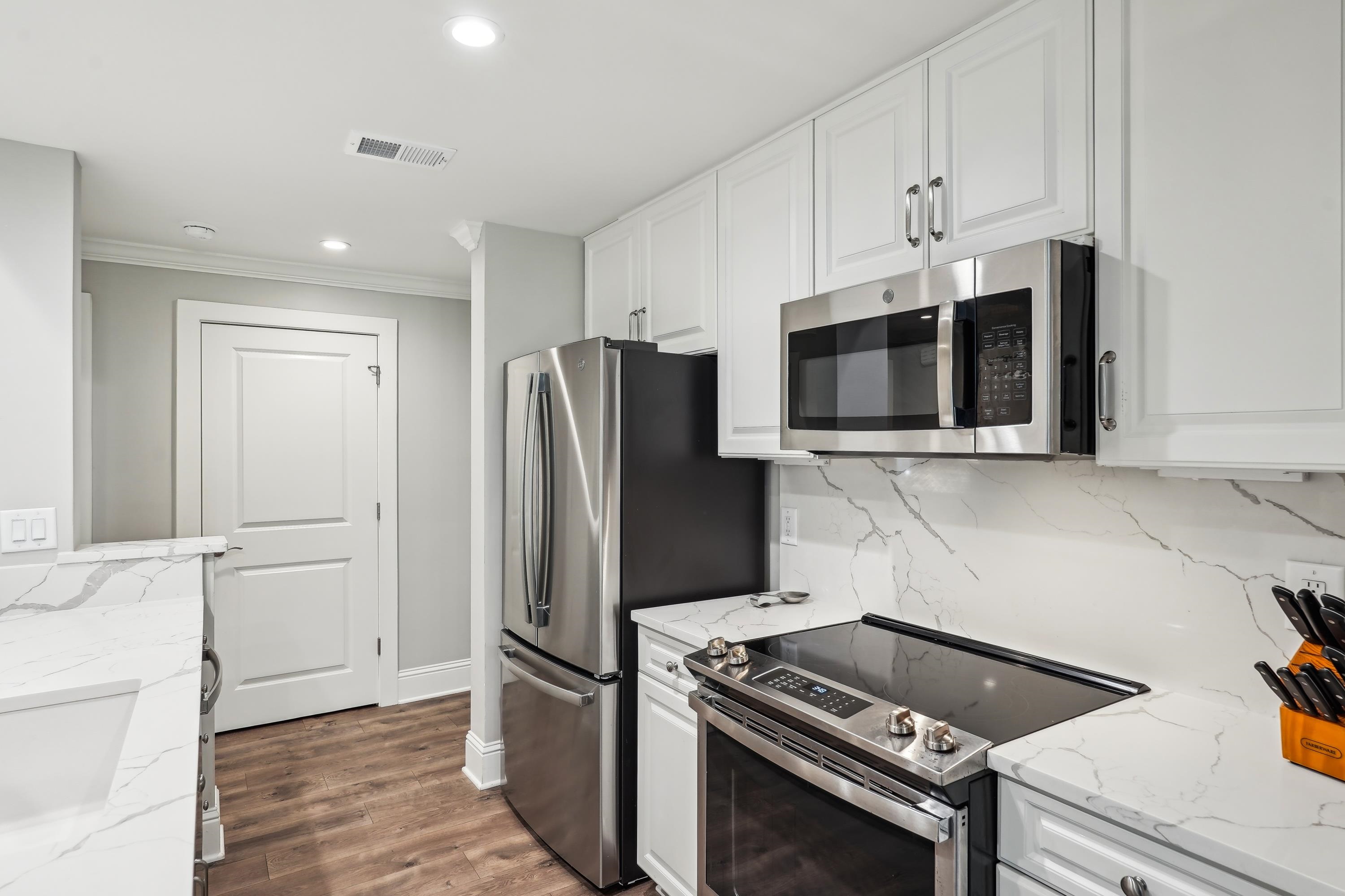 1050A TAILWATER image 19