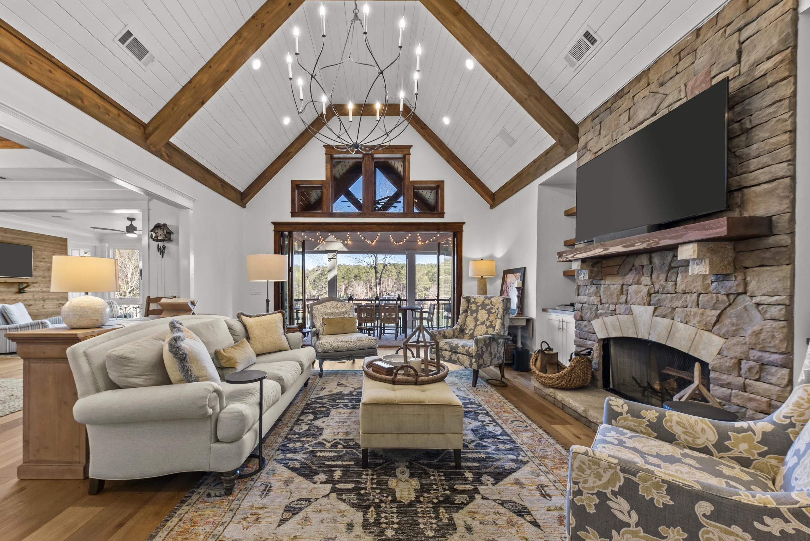 1131 DAVISON DRIVE image 11